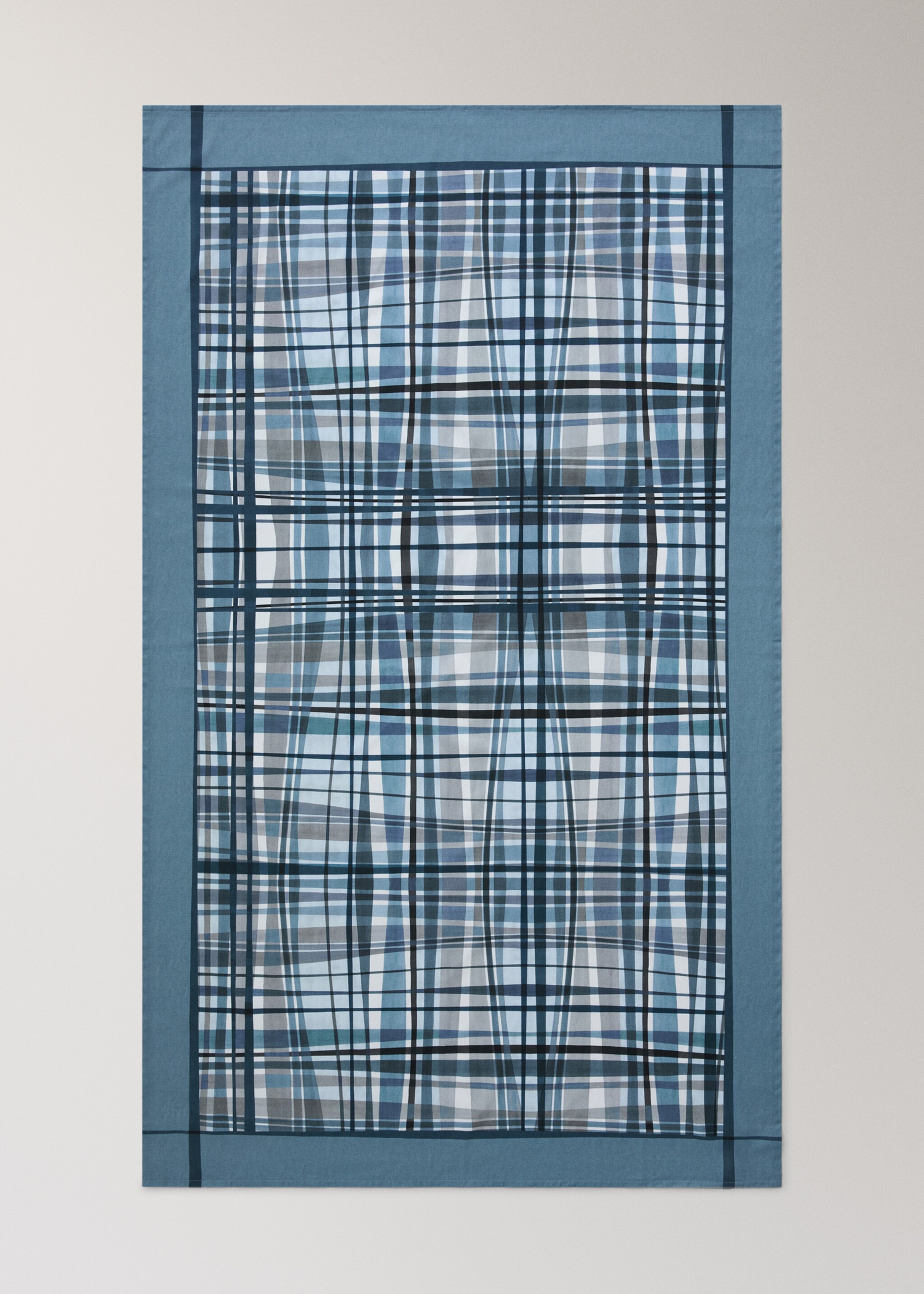 Cotton tablecloth with irregular checks for 6 to 8 people - Details of the article 4, Blue. Ref: 27092004-00.