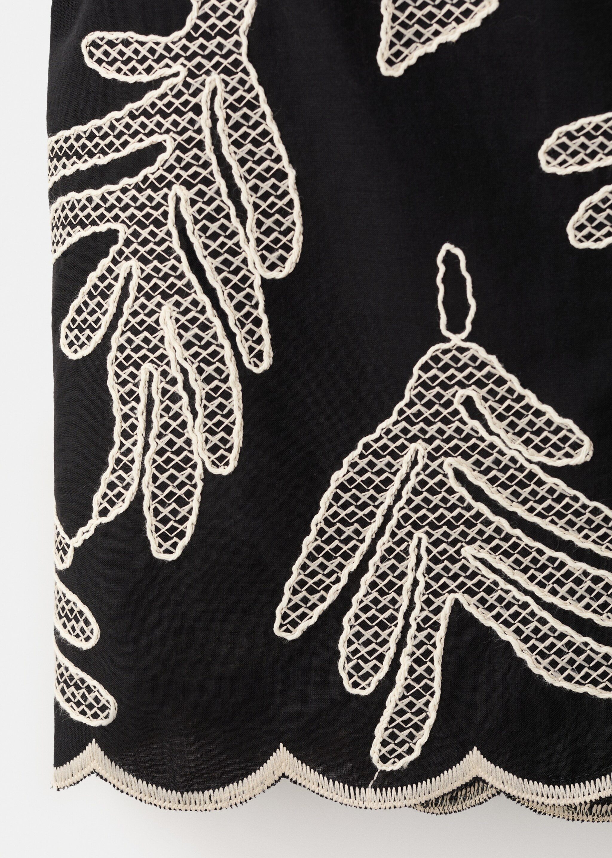 Chaleco bordado lazos - Detalle del artículo 0, Negro. Ref: 27092538-00.