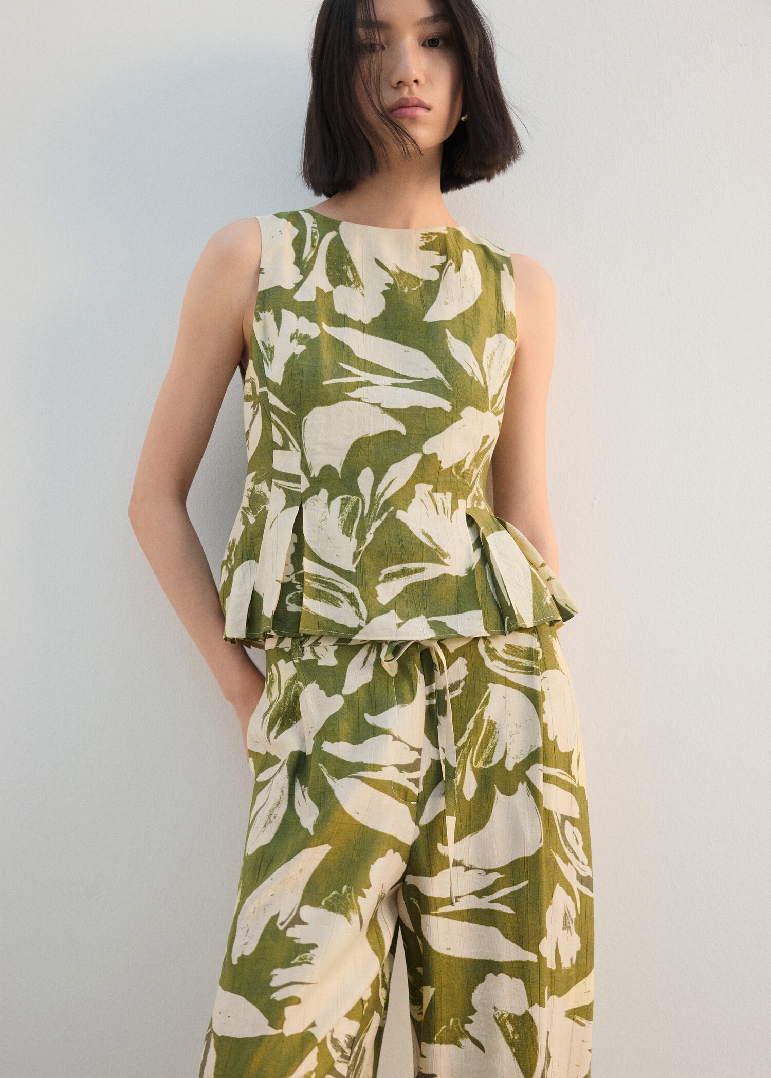 Rechte broek met bloemetjesprint - Detail van het artikel 1