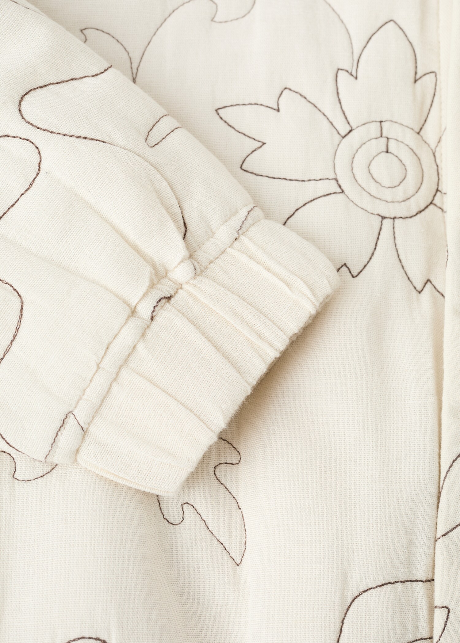 Embroidered quilted jacket - Details of the article 0