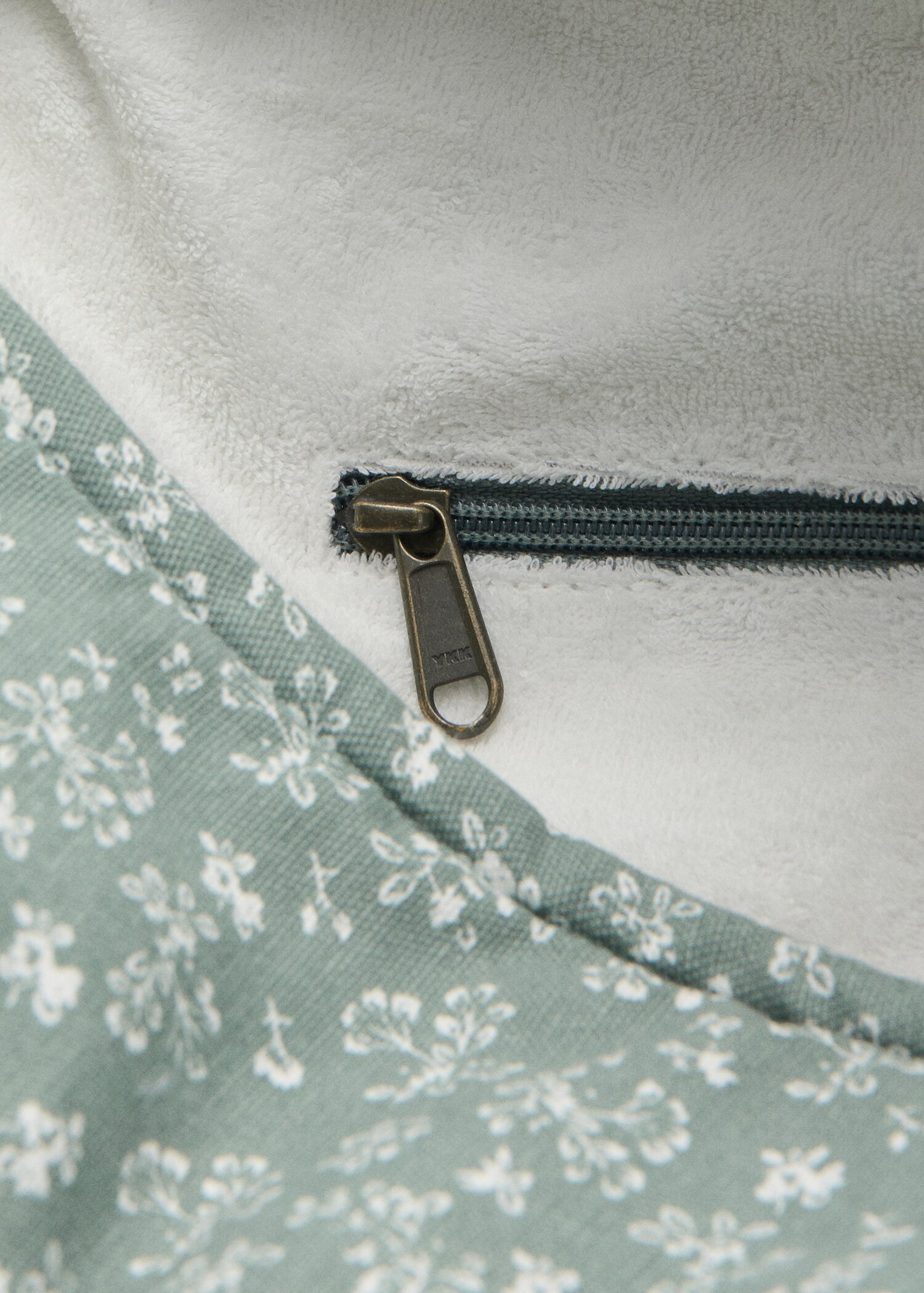 حقيبة أمومة بطبعة زهور - تفاصيل المنتج 2