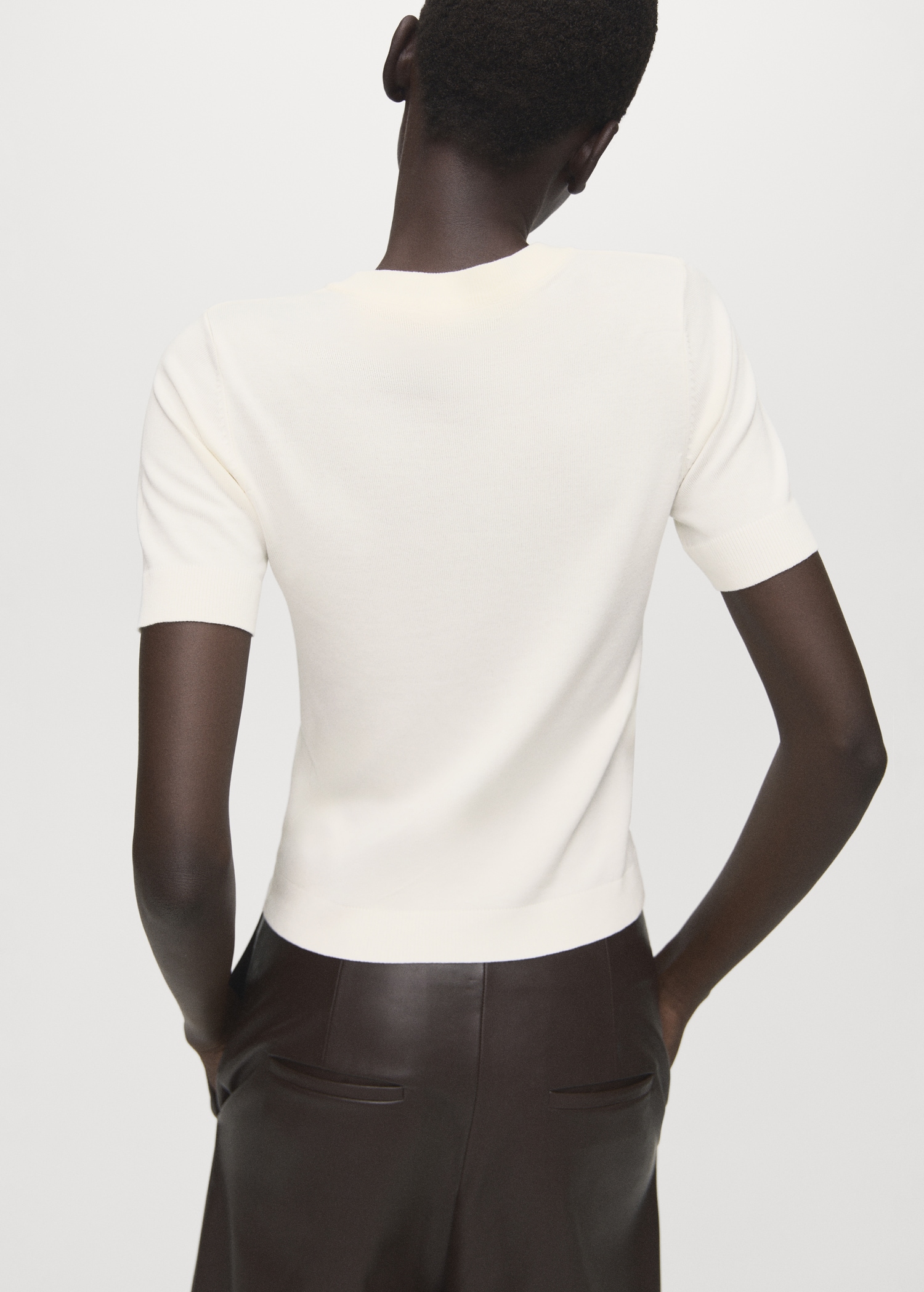 Pull-over maille fine manches courtes - Verso de l’article