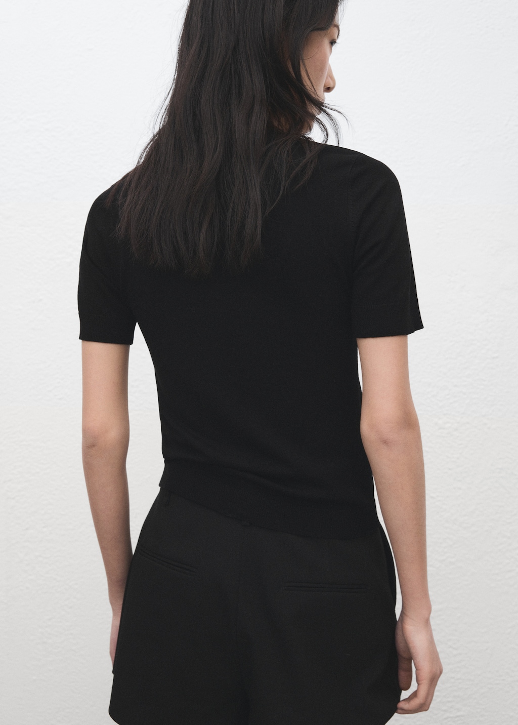 Short-sleeved fine-knit sweater - image 3