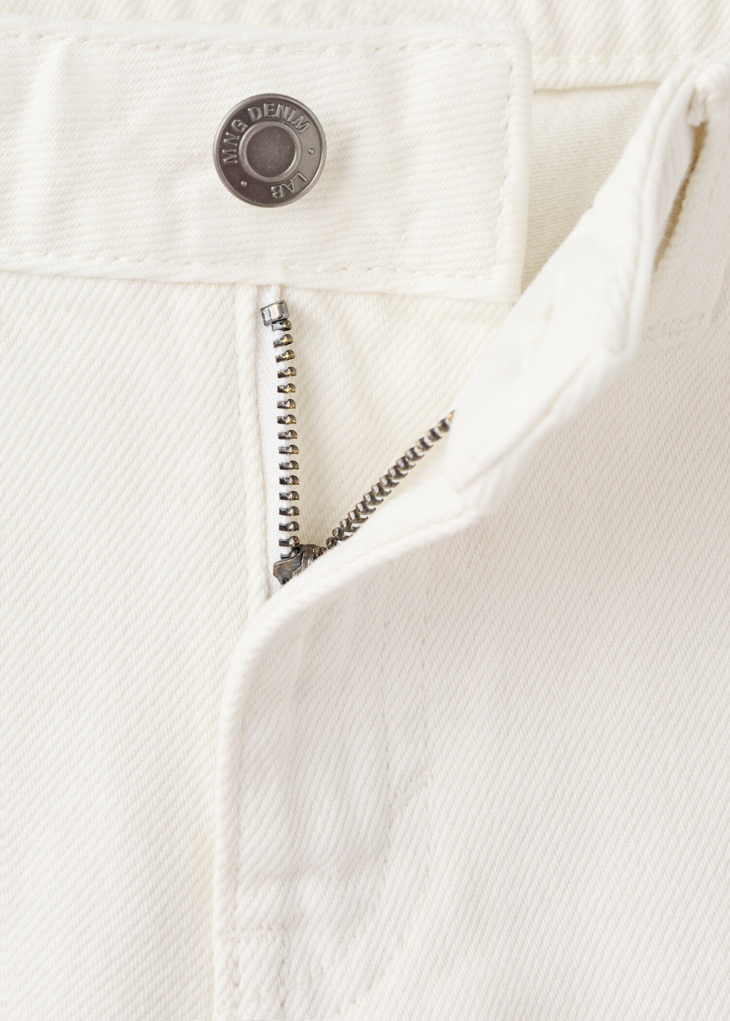 Mid-rise straight jeans - Details of the article 8