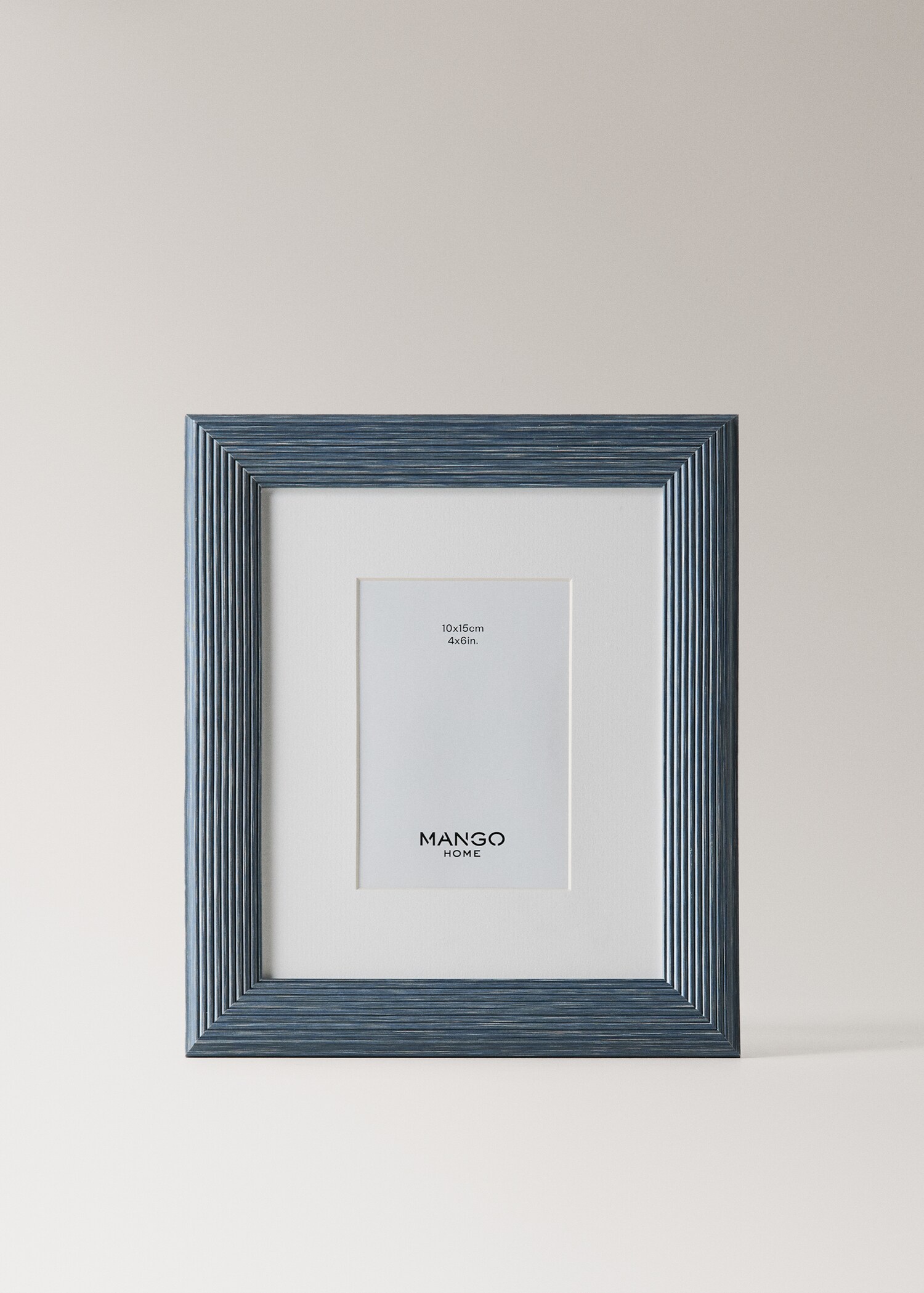 Medium recycled material frame - Article without model
