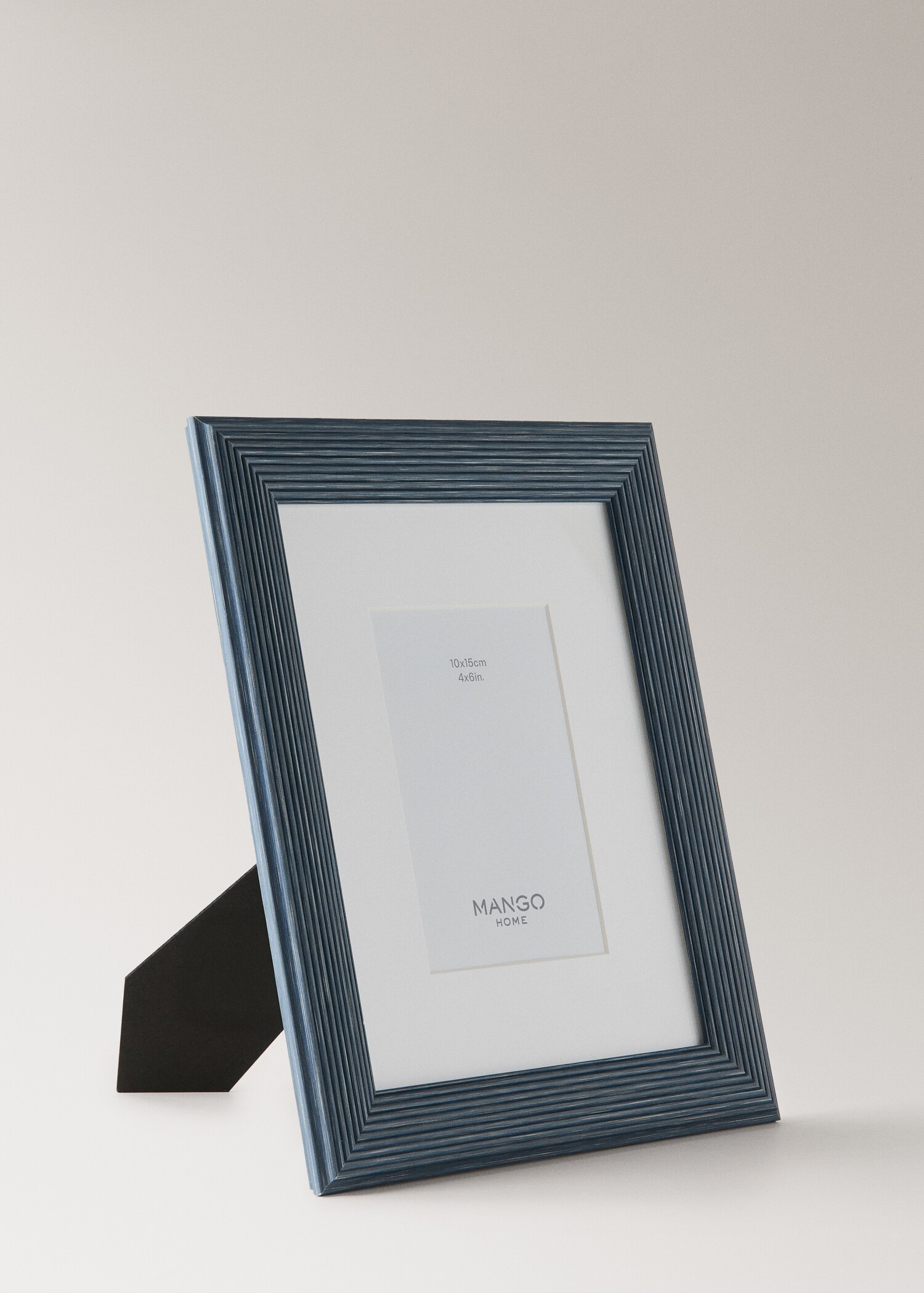 Medium recycled material frame - Details of the article 1