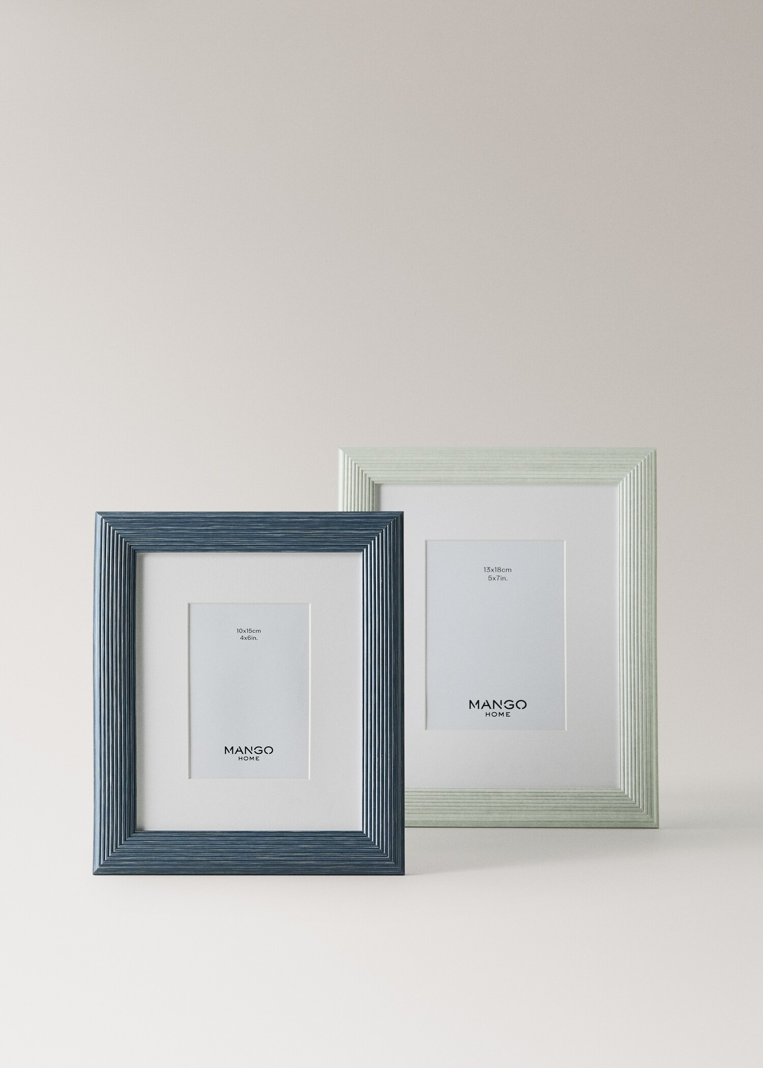 Medium recycled material frame - Details of the article 4
