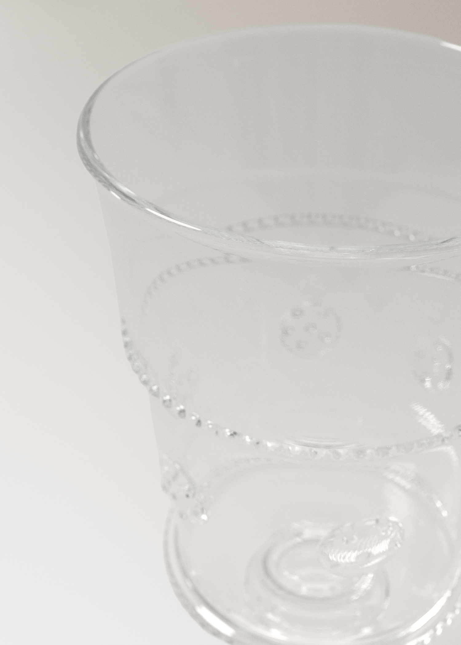 Transparent embossed borosilicate glass - Details of the article 1