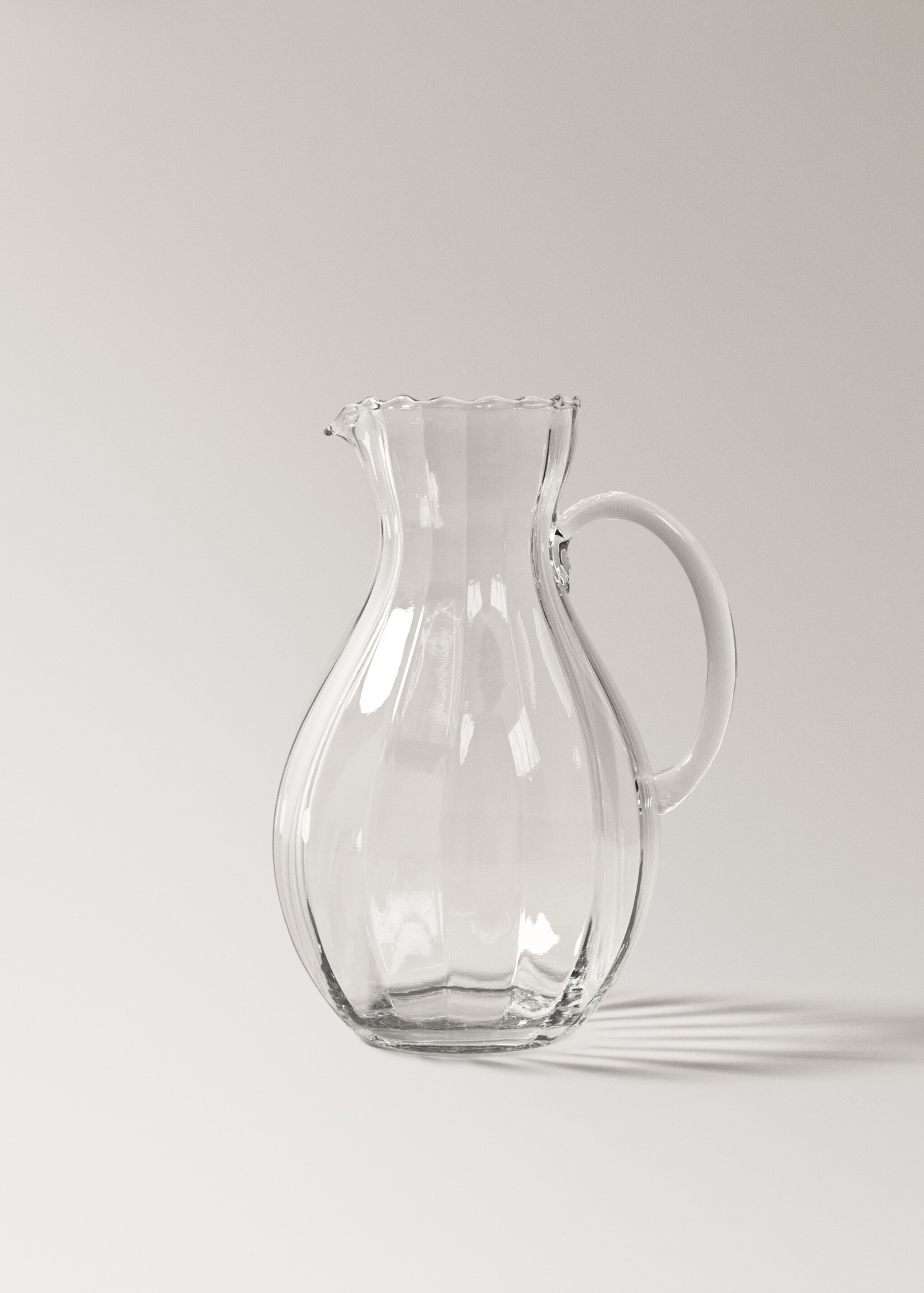 Carafe romant - Article sans modèle, Gris glacé. Ref: 27092923-00.