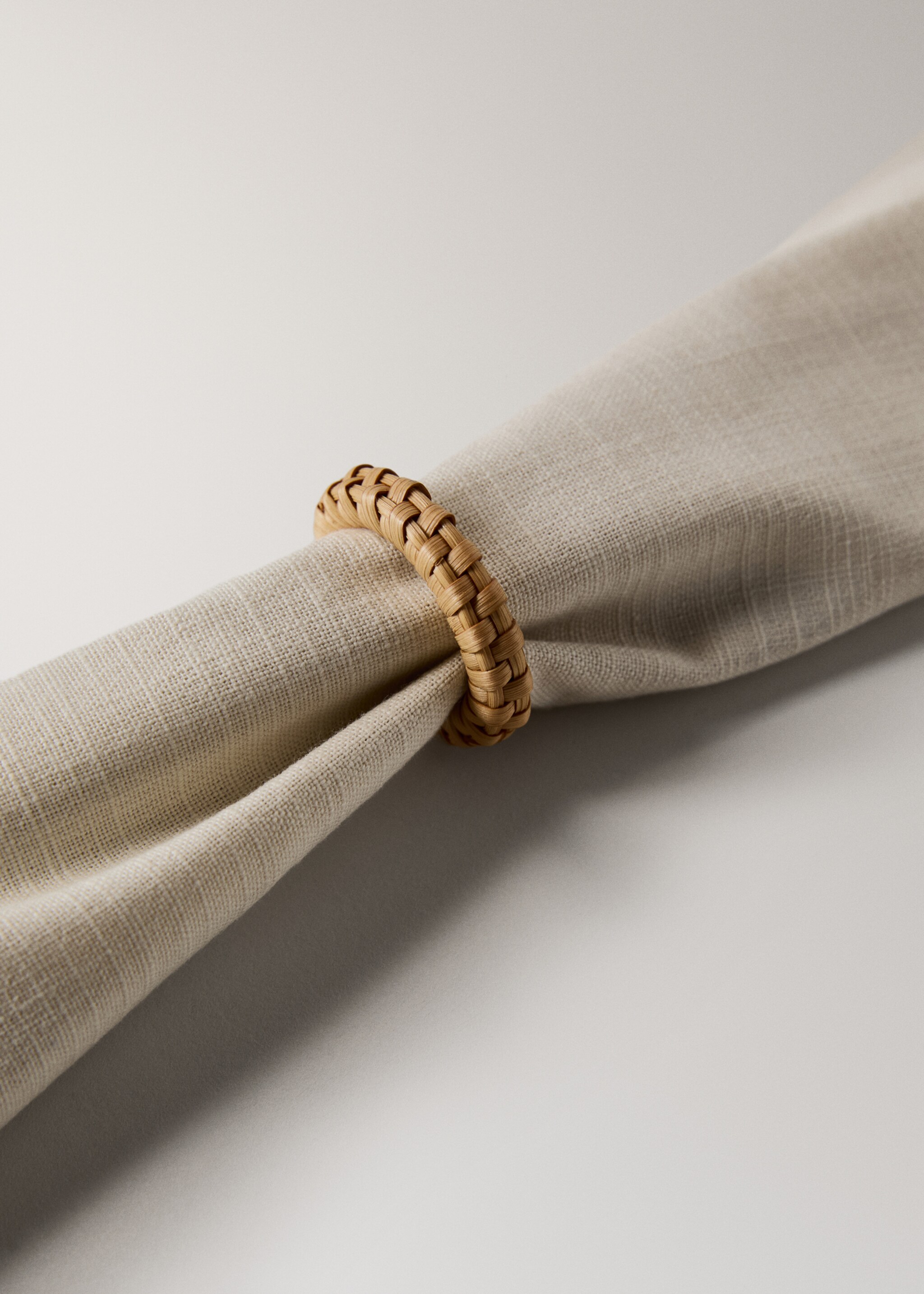 Θήκη για χαρτοπετσέτες με υφή ρατάν - Λεπτομέρεια του προϊόντος 2, Καφέ. Ref: 27092929-00.