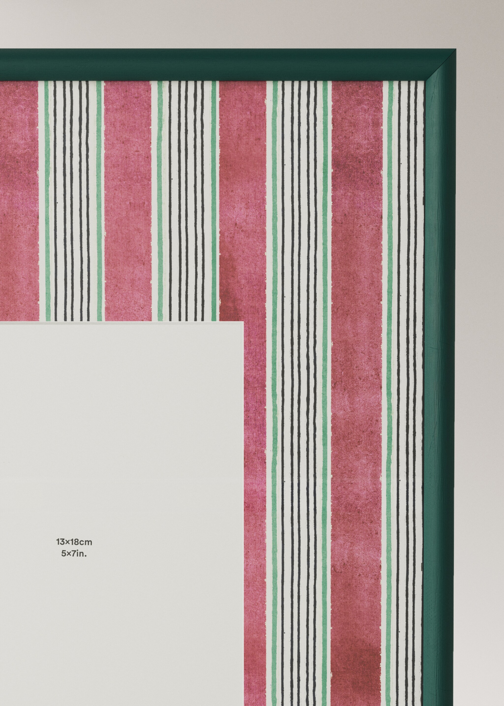 Photo frame aqualine - Details of the article 1, Billiard Green. Ref: 27092934-00.