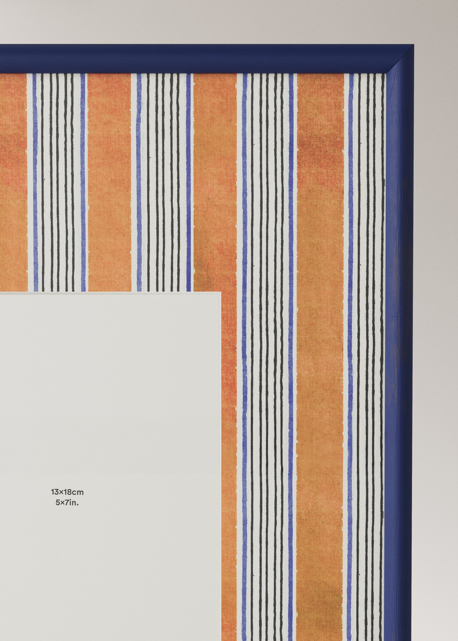 Medium wood frame with lines - Details of the article 1