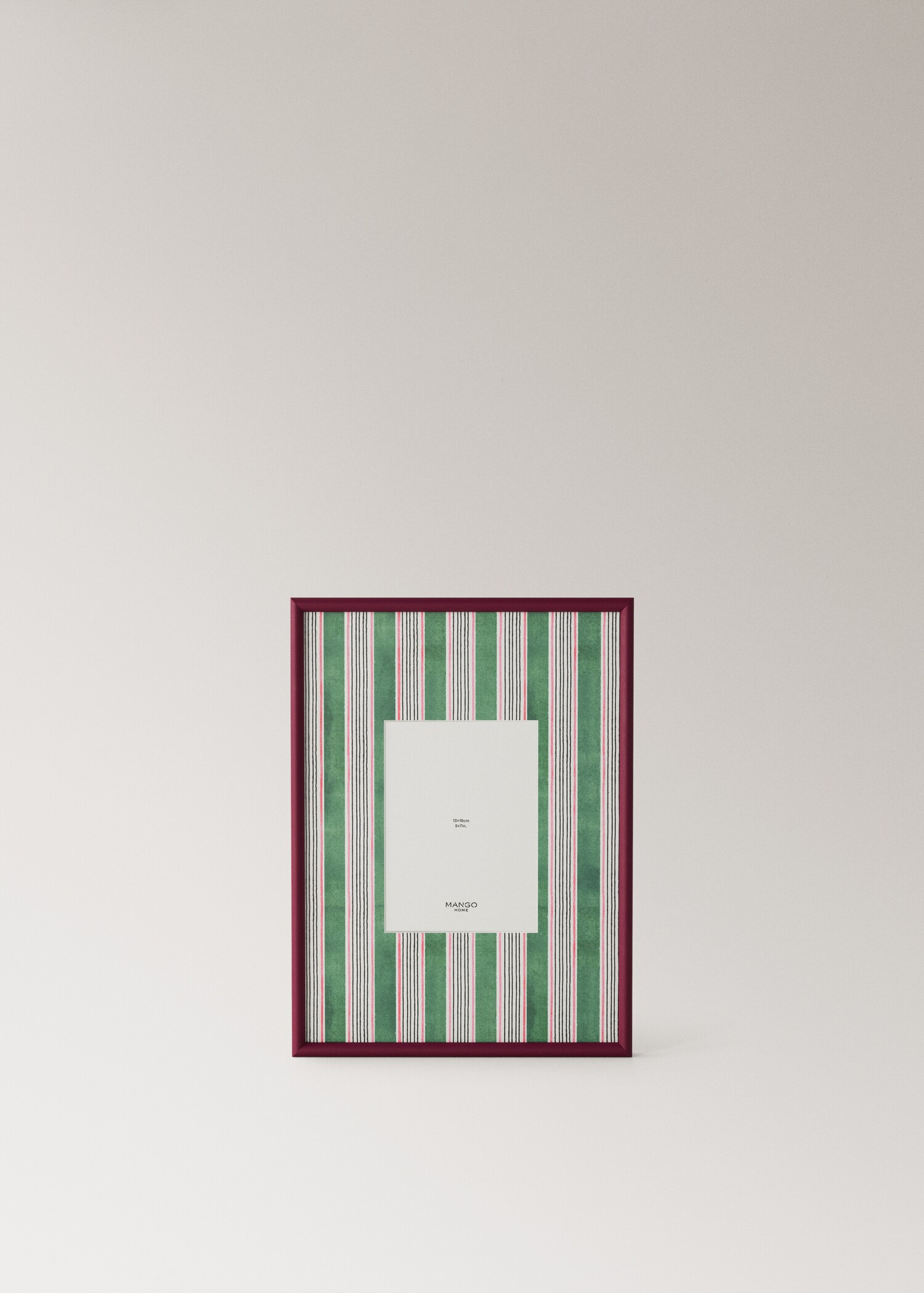 Medium wood frame with lines - Article without model