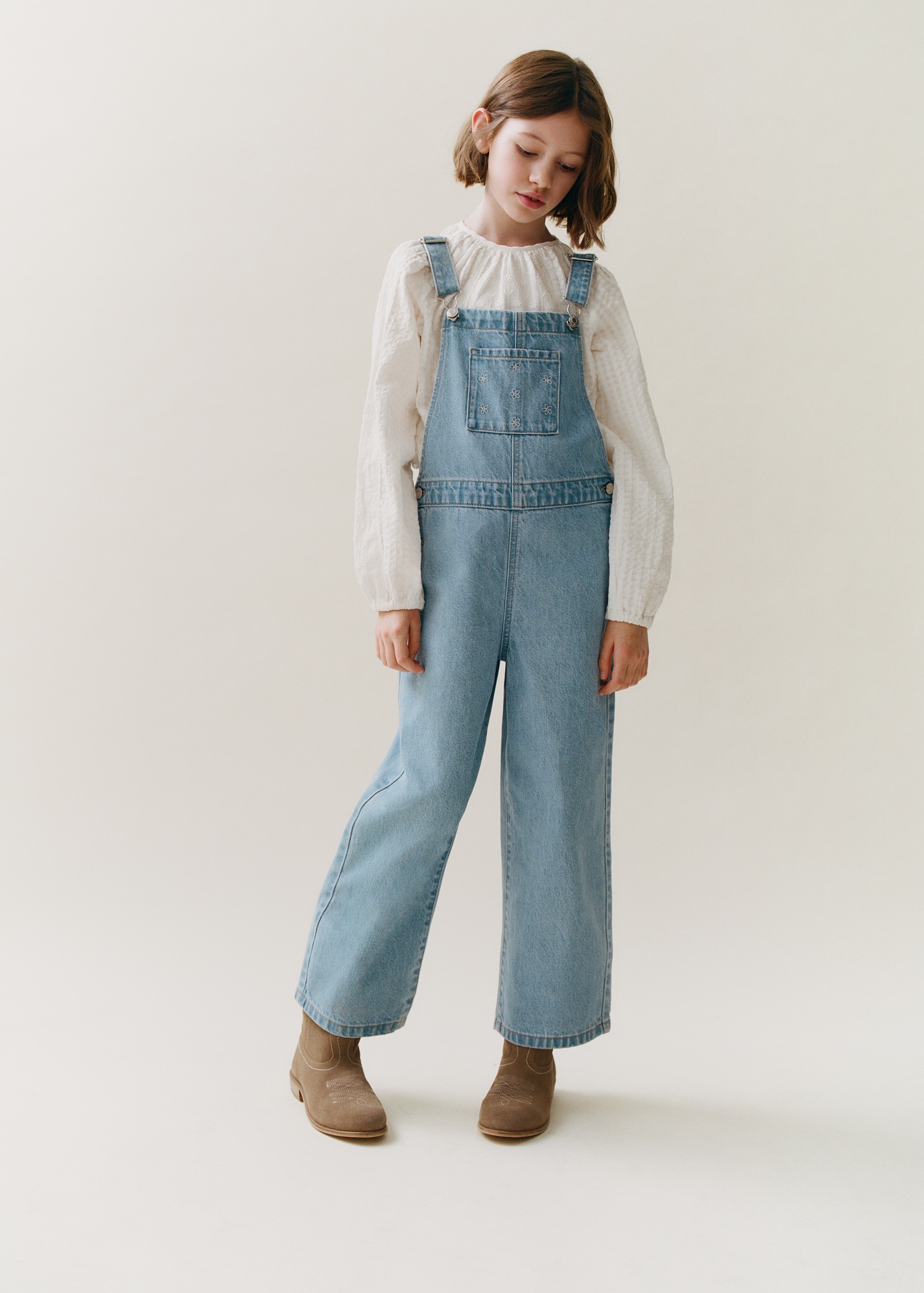 Embroidered denim dungarees - Details of the article 5