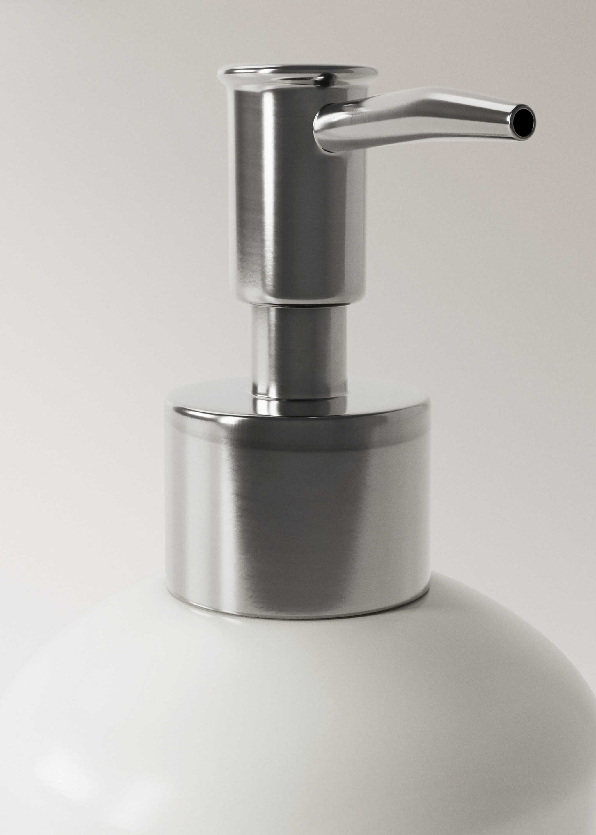 Ceramic soap dispenser - Details of the article 2, White. Ref: 27093273-00.