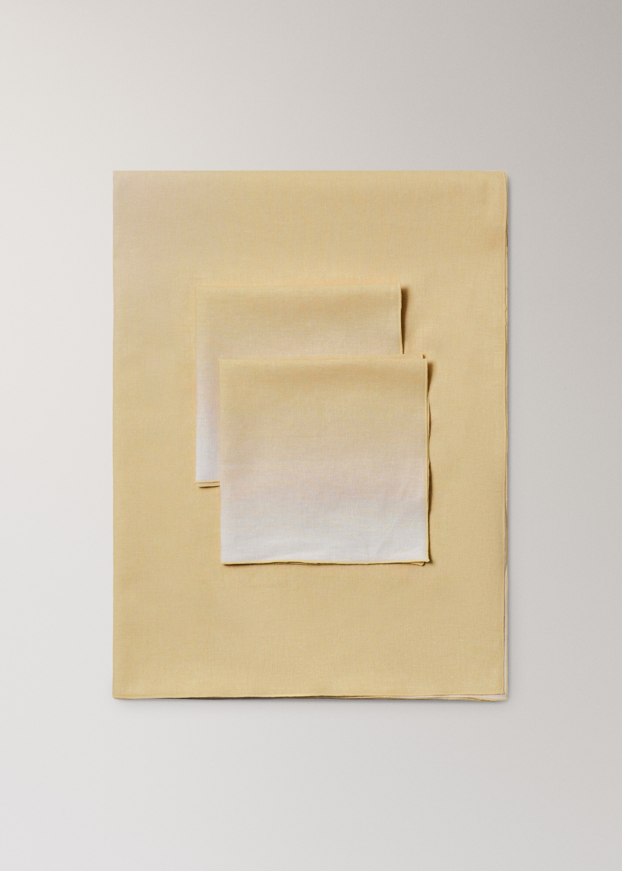 Ombre effect cotton-linen napkins - Details of the article 3, Yellow. Ref: 27093276-00.