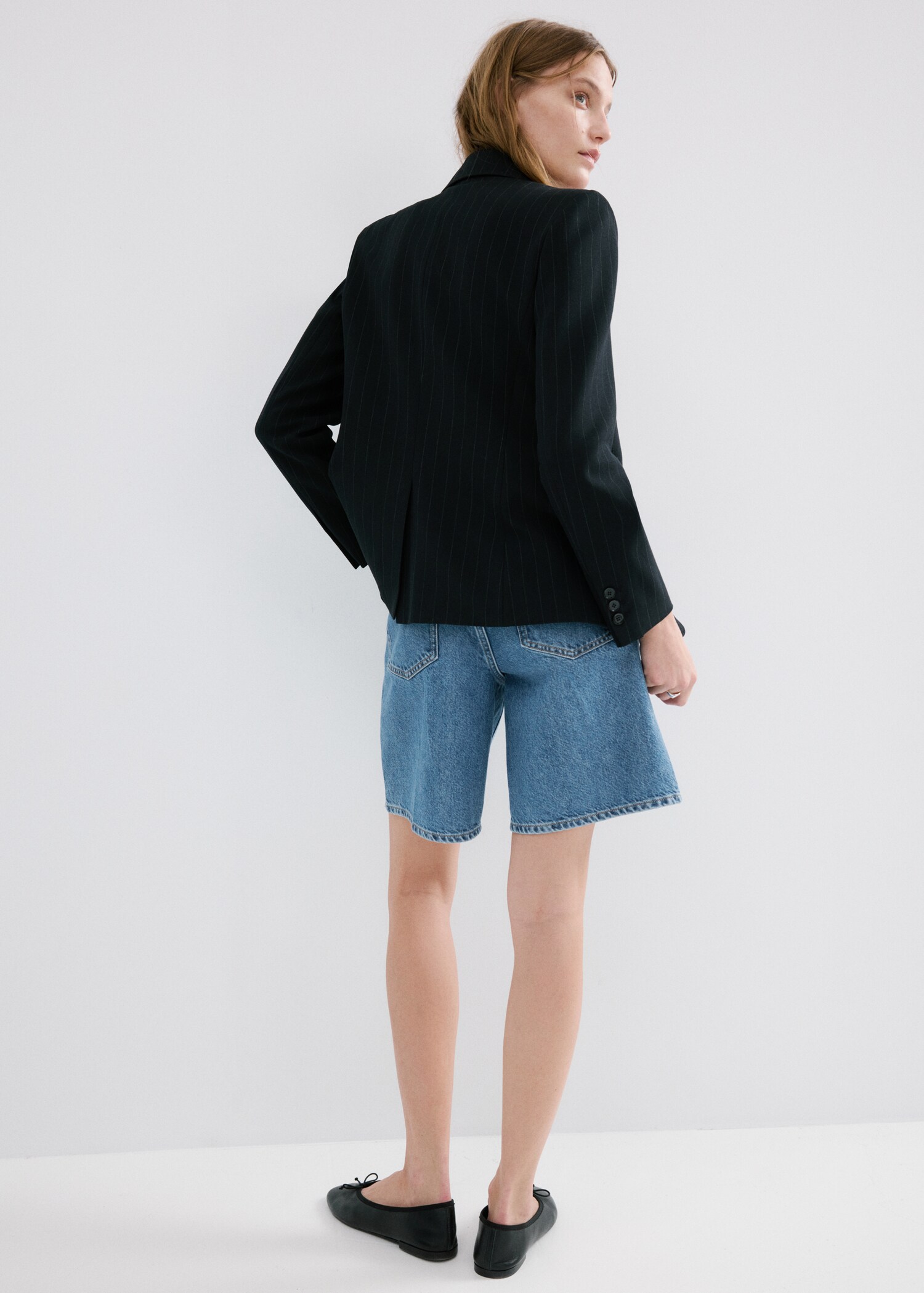 Bermudas denim rectas tiro alto - Reverso del artículo