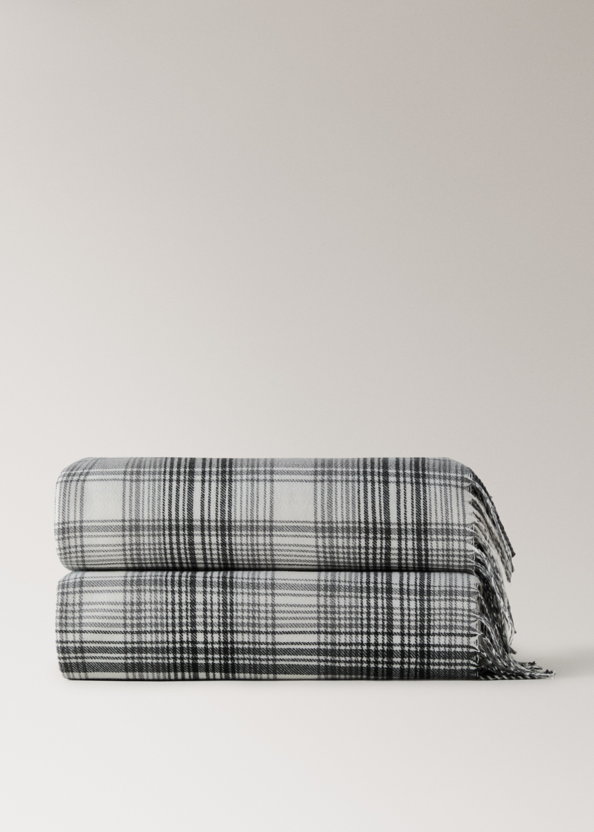 Soft plaid blanket - Article without model, Grey. Ref: 27093282-00.