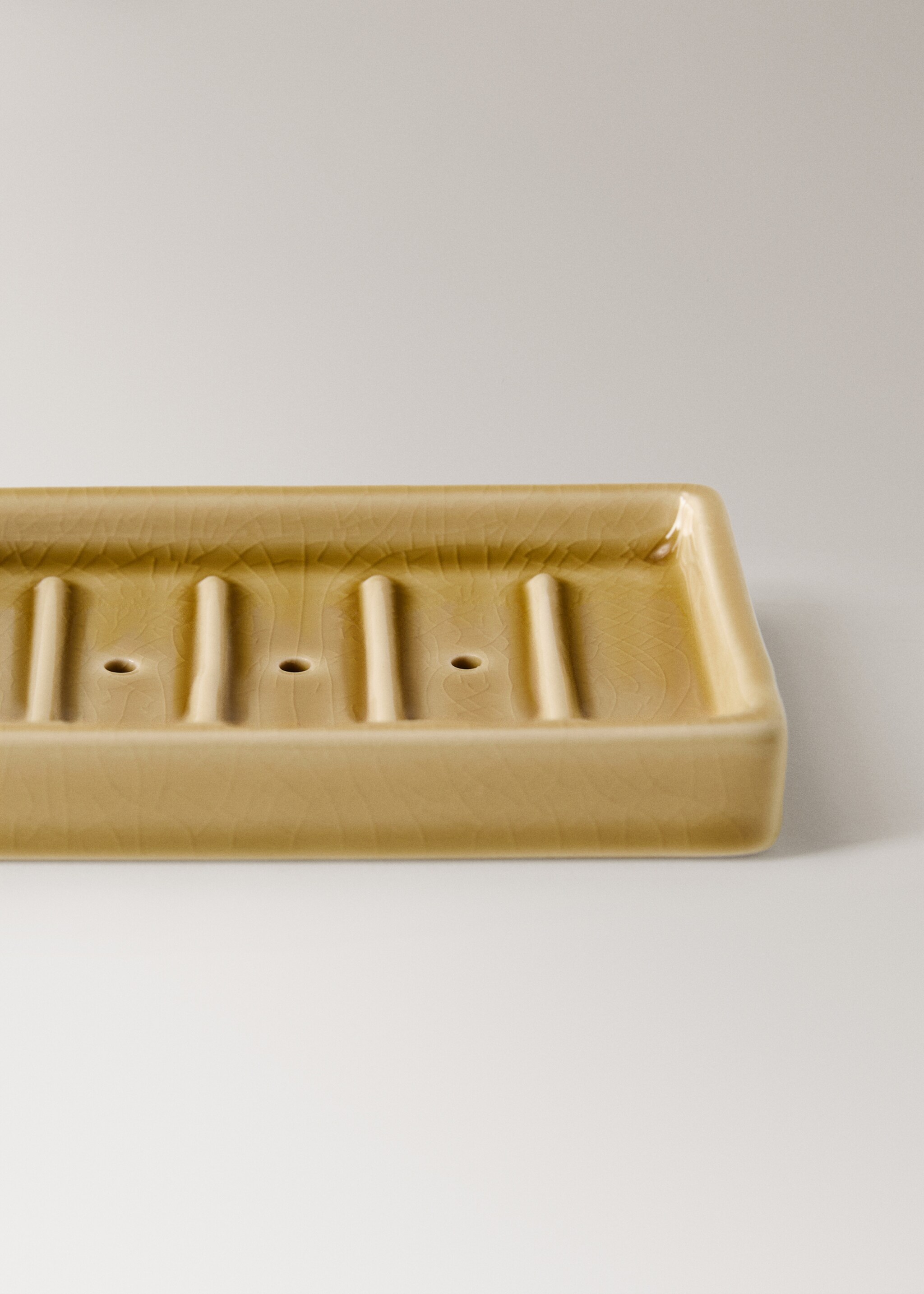 Crackled ceramic soap dish - Details of the article 1, Ochre. Ref: 27093283-00.
