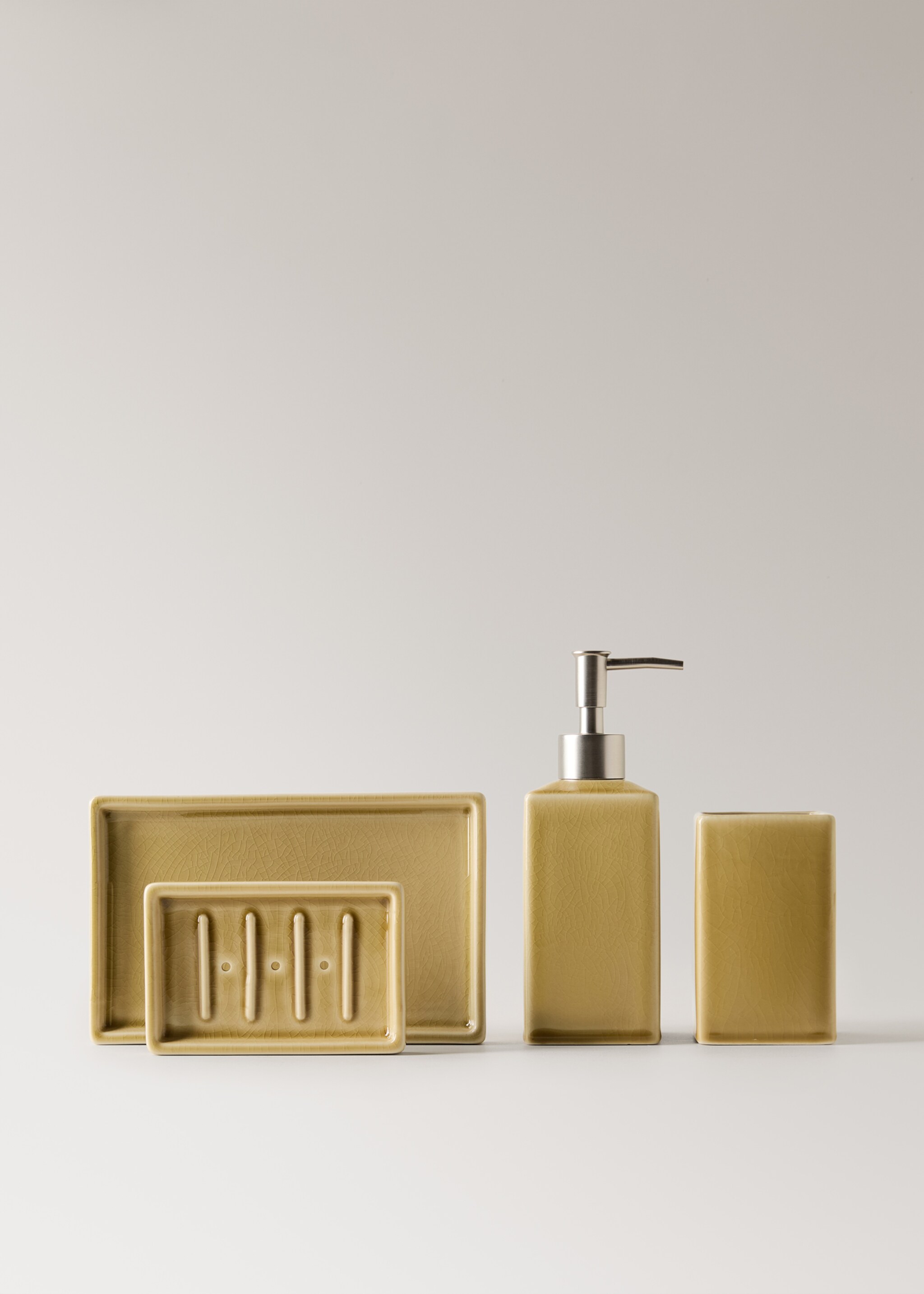 Crackled ceramic soap dish - Details of the article 3, Ochre. Ref: 27093283-00.