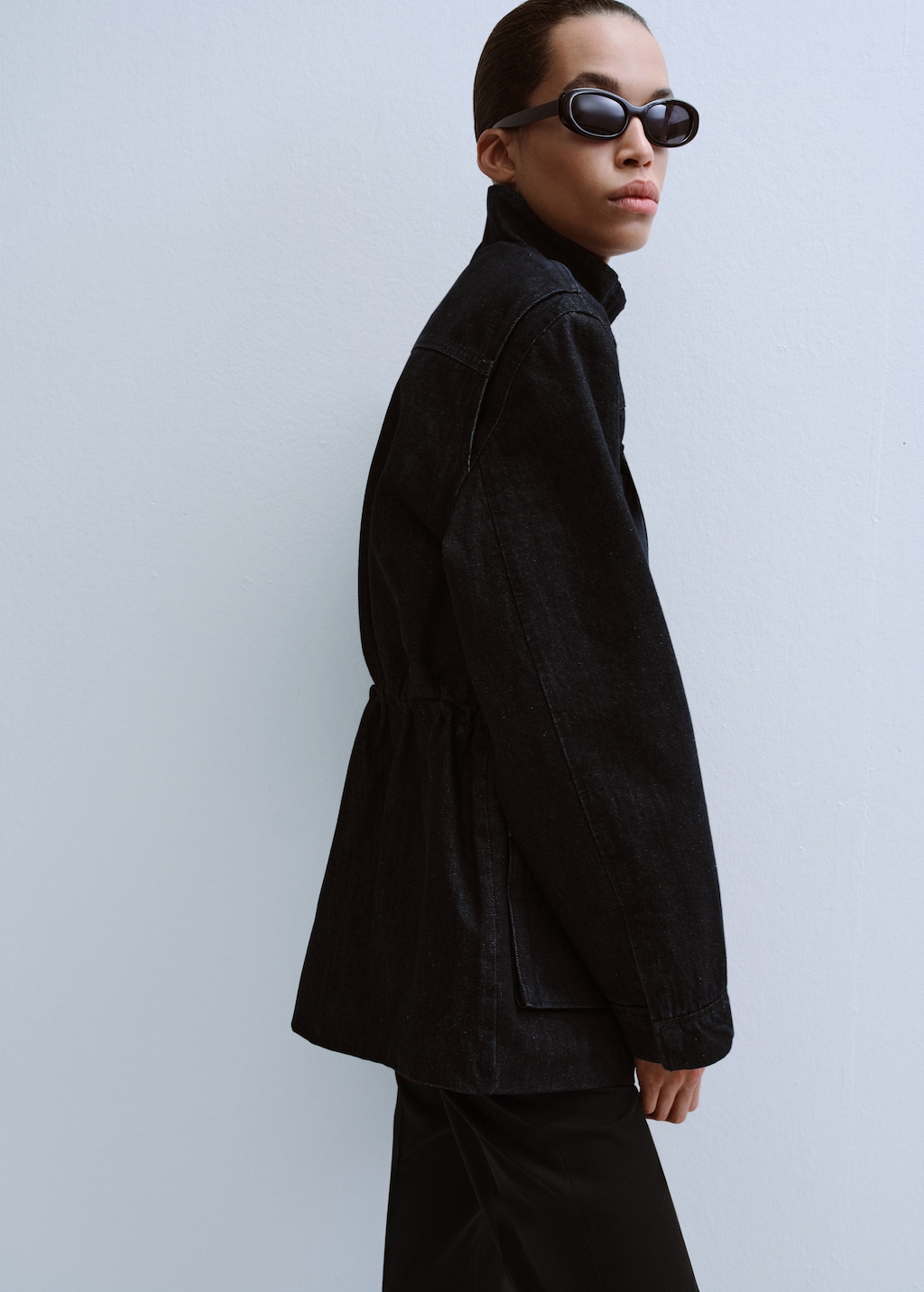 Oversized denim barn jacket with pockets - image 5