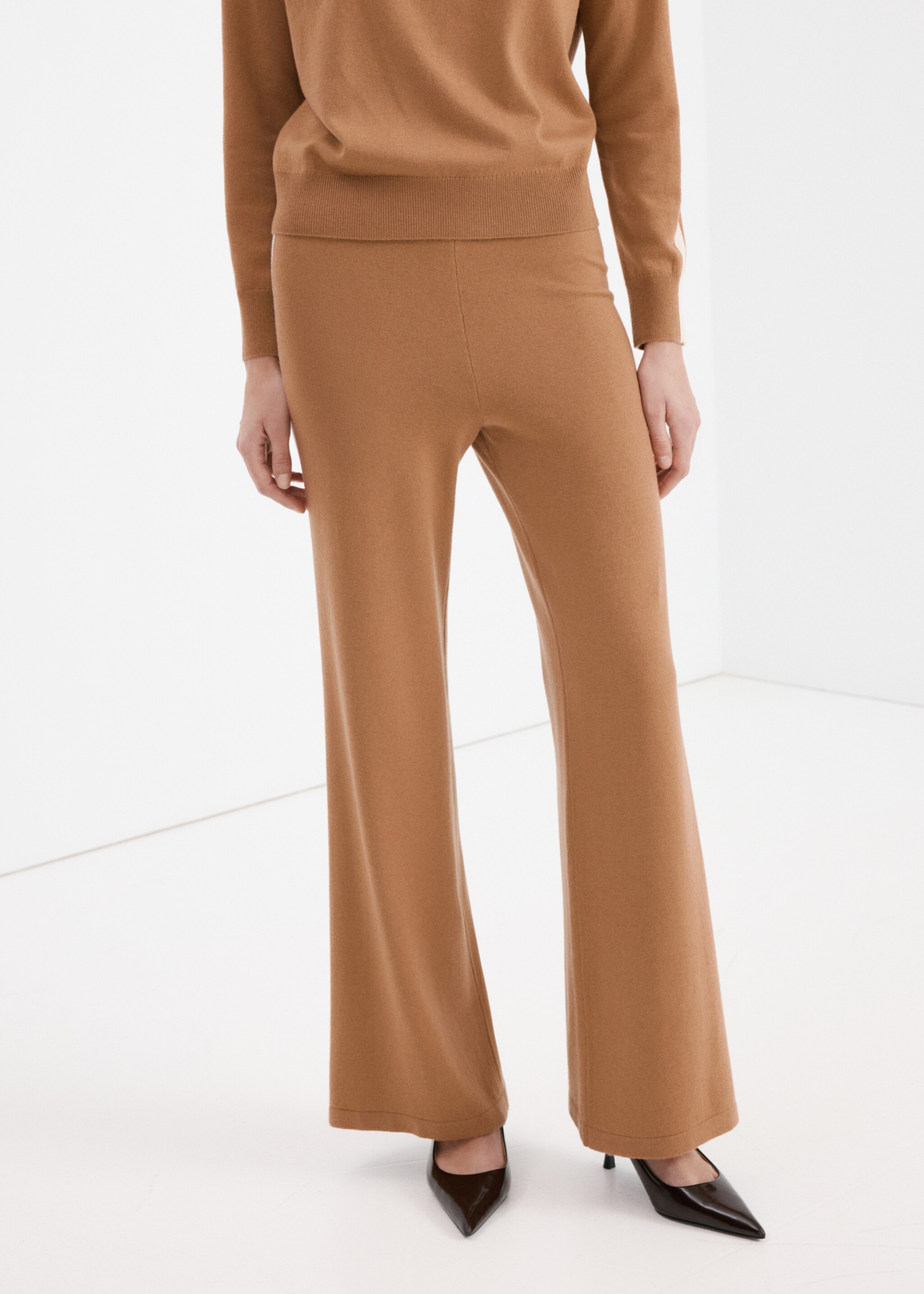 Contrast stripe knit trousers - Medium plane, Medium Brown. Ref: 27093295-00.