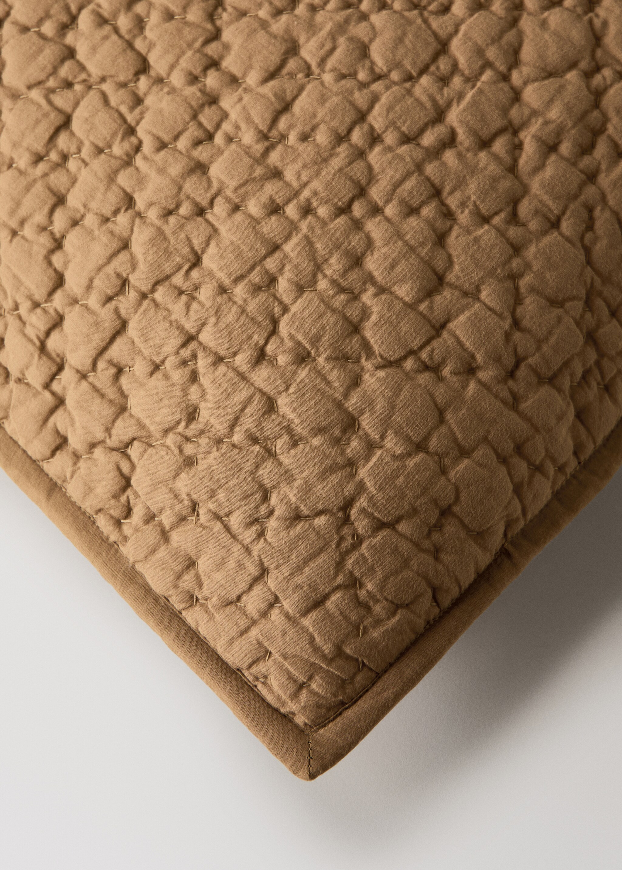 Cotton bed cushion cover with hand-stitched seams 50x50 cm - Details of the article 1, Ochre. Ref: 27093297-00.