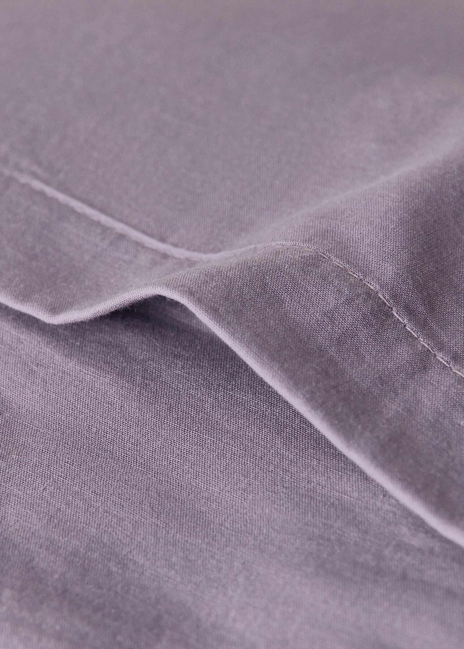 Cotton bed cushion cover with hand-stitched seams 50x50 cm - Details of the article 2