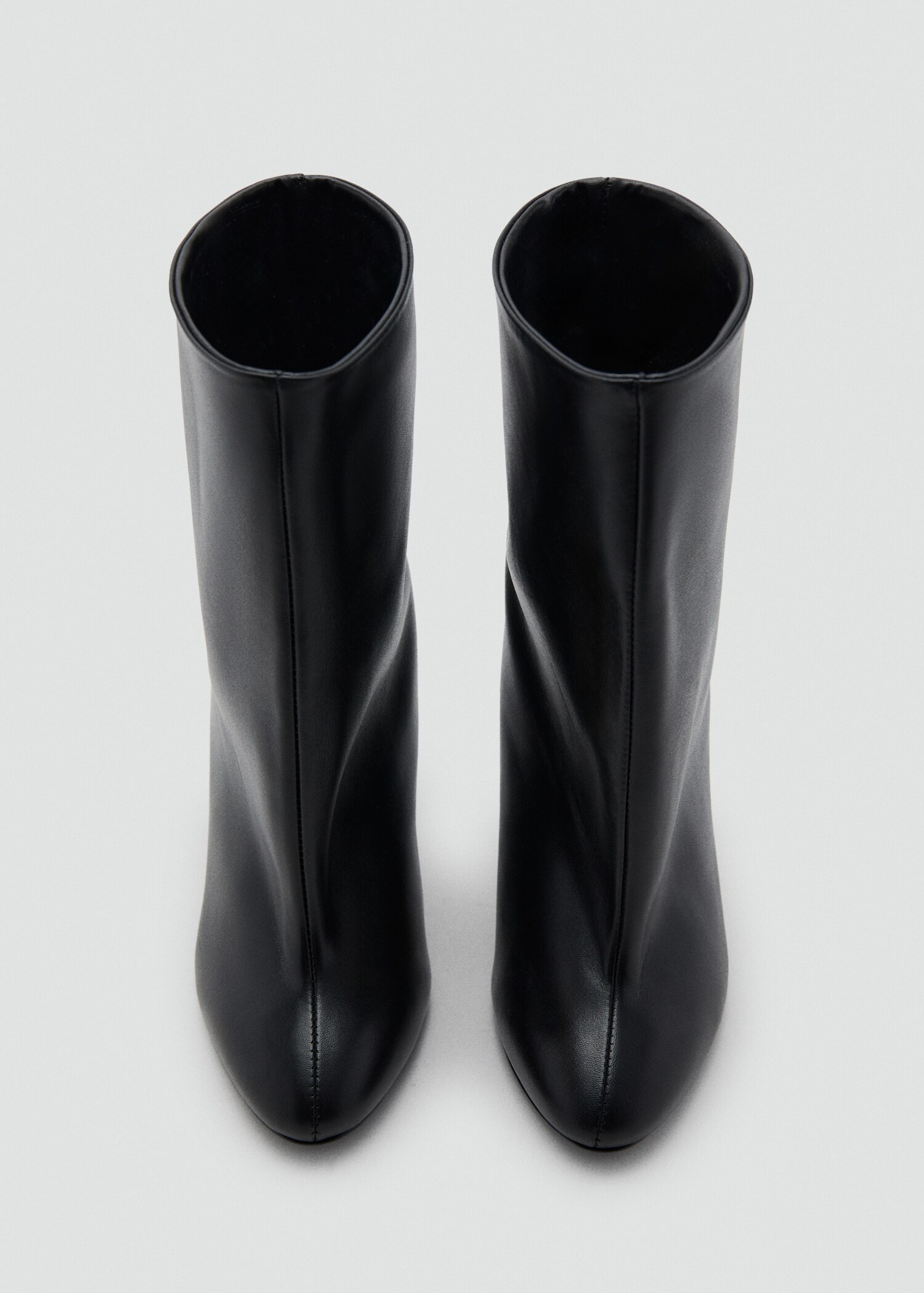 Wide shaft leather heeled boot - Details of the article 2