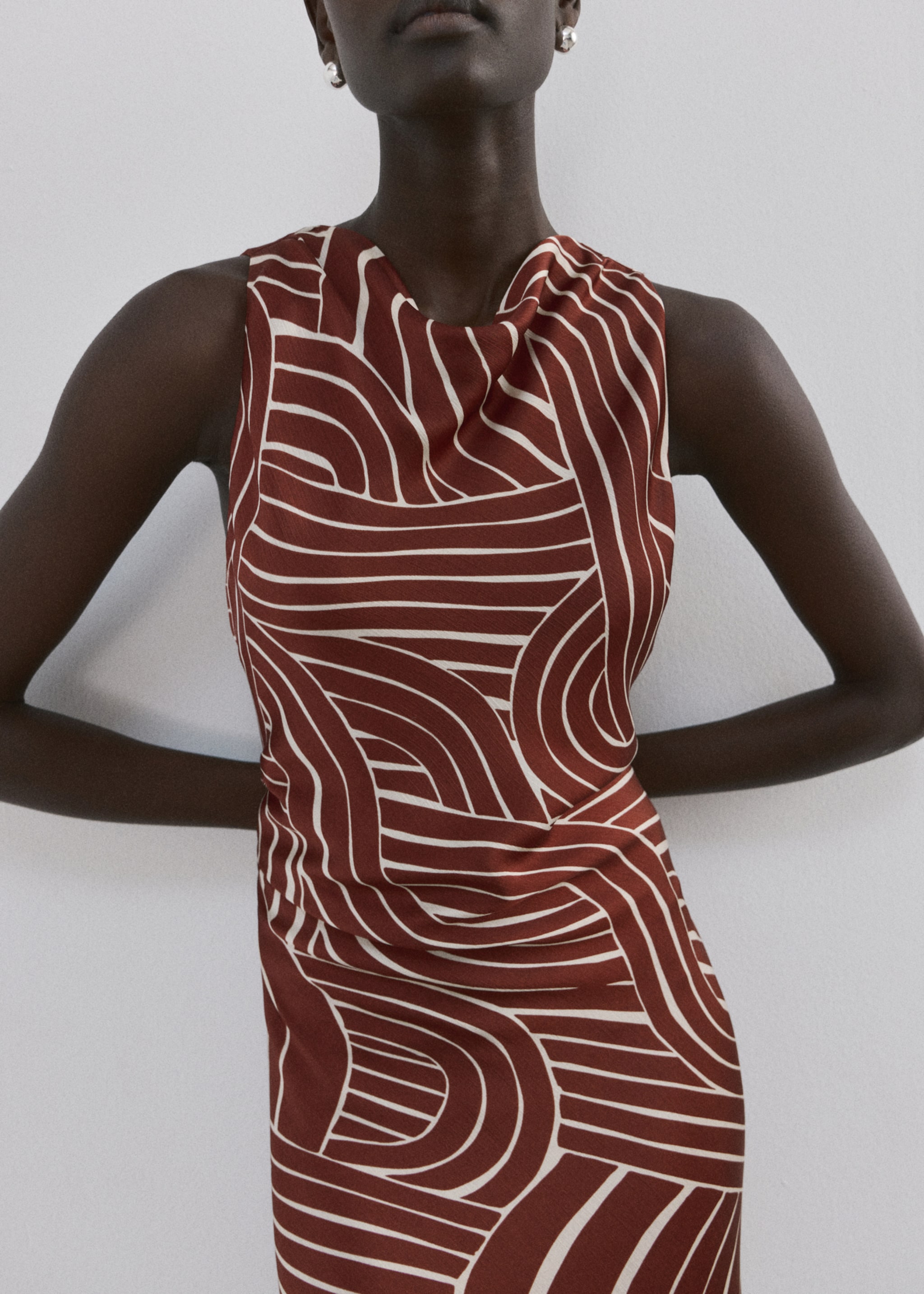 Geometric print dress - Medium plane, Maroon. Ref: 27093301-00.