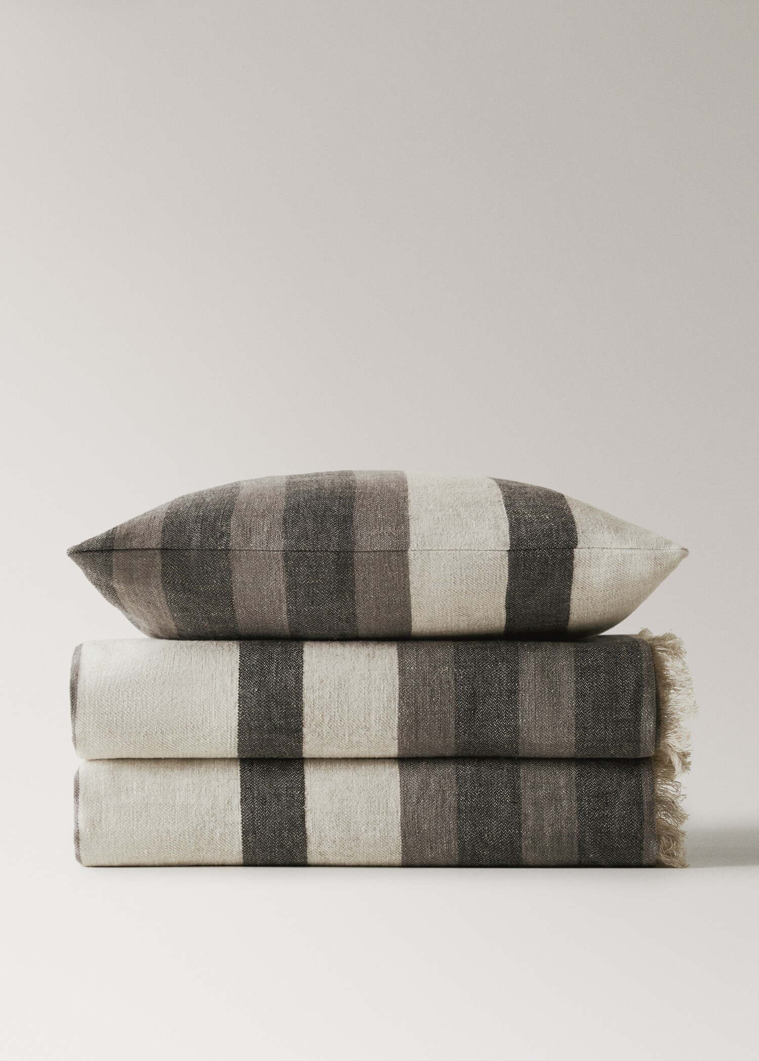 Κουβέρτα λινή ριγέ - Προϊόν χωρίς μοντέλο