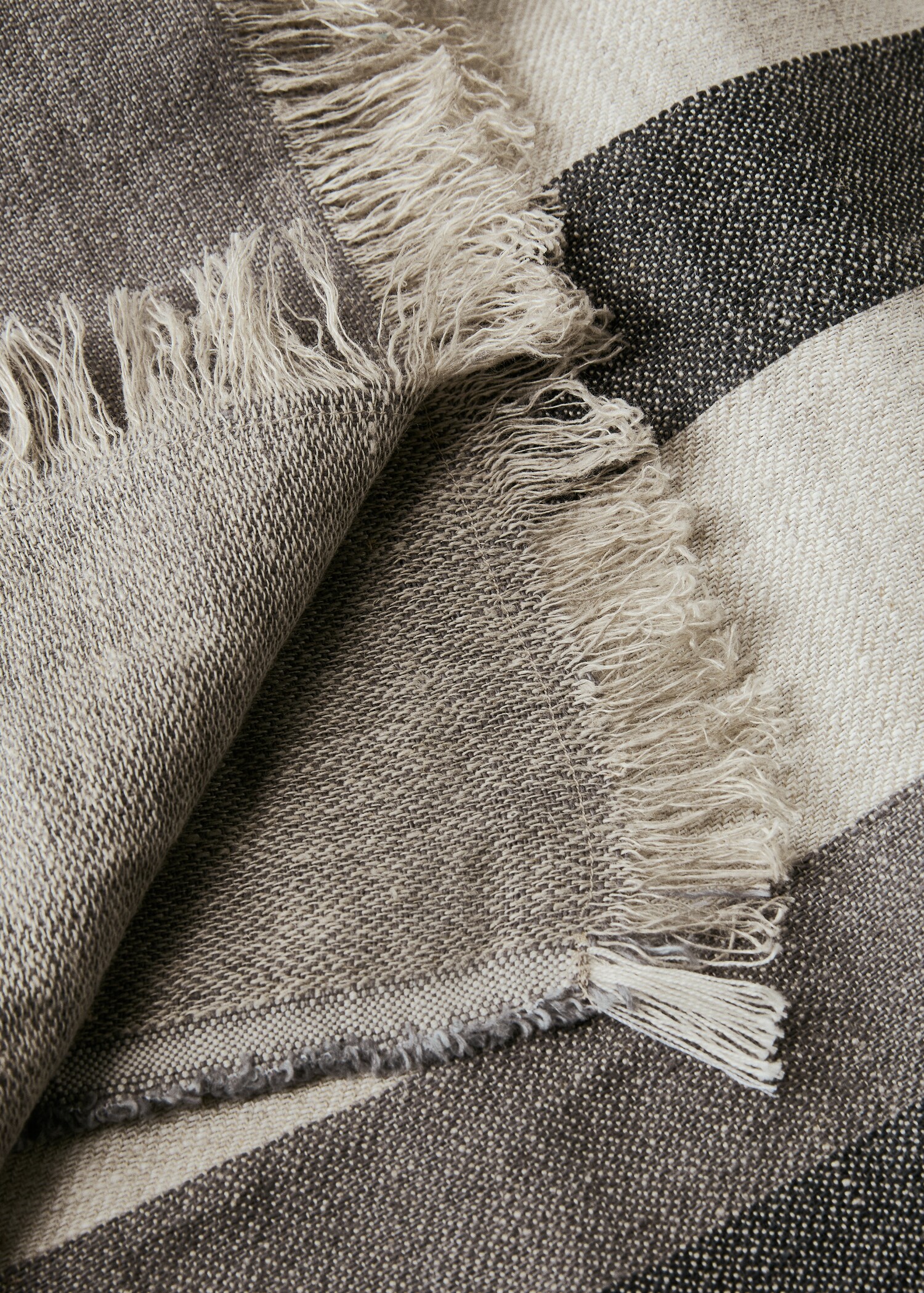 Κουβέρτα λινή ριγέ - Λεπτομέρεια του προϊόντος 1