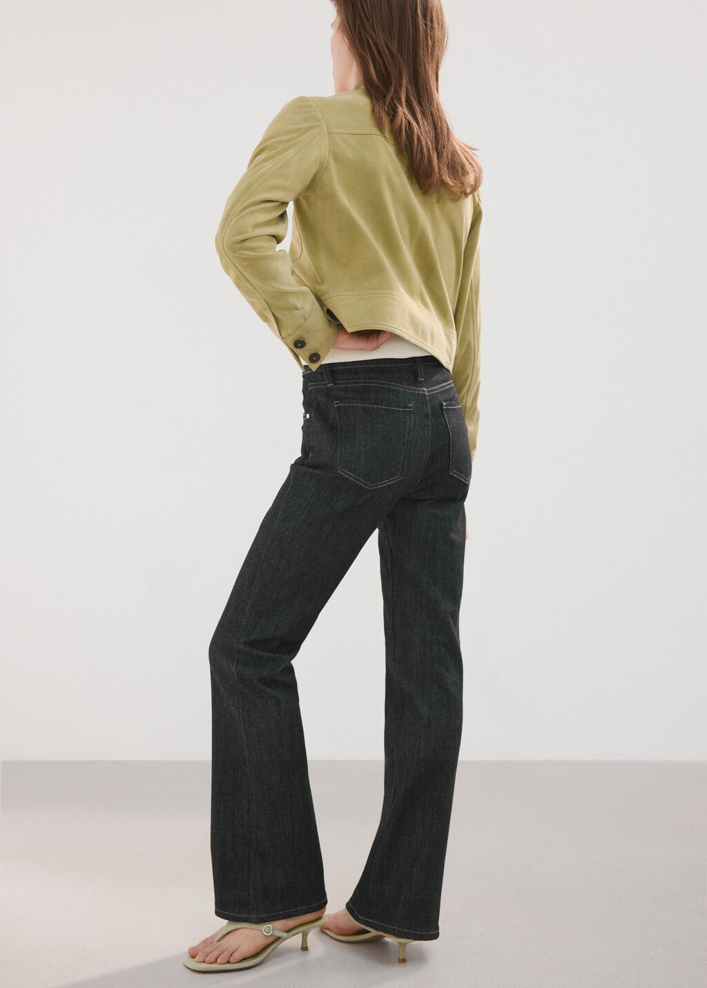 Mid-rise flared jeans - image 3