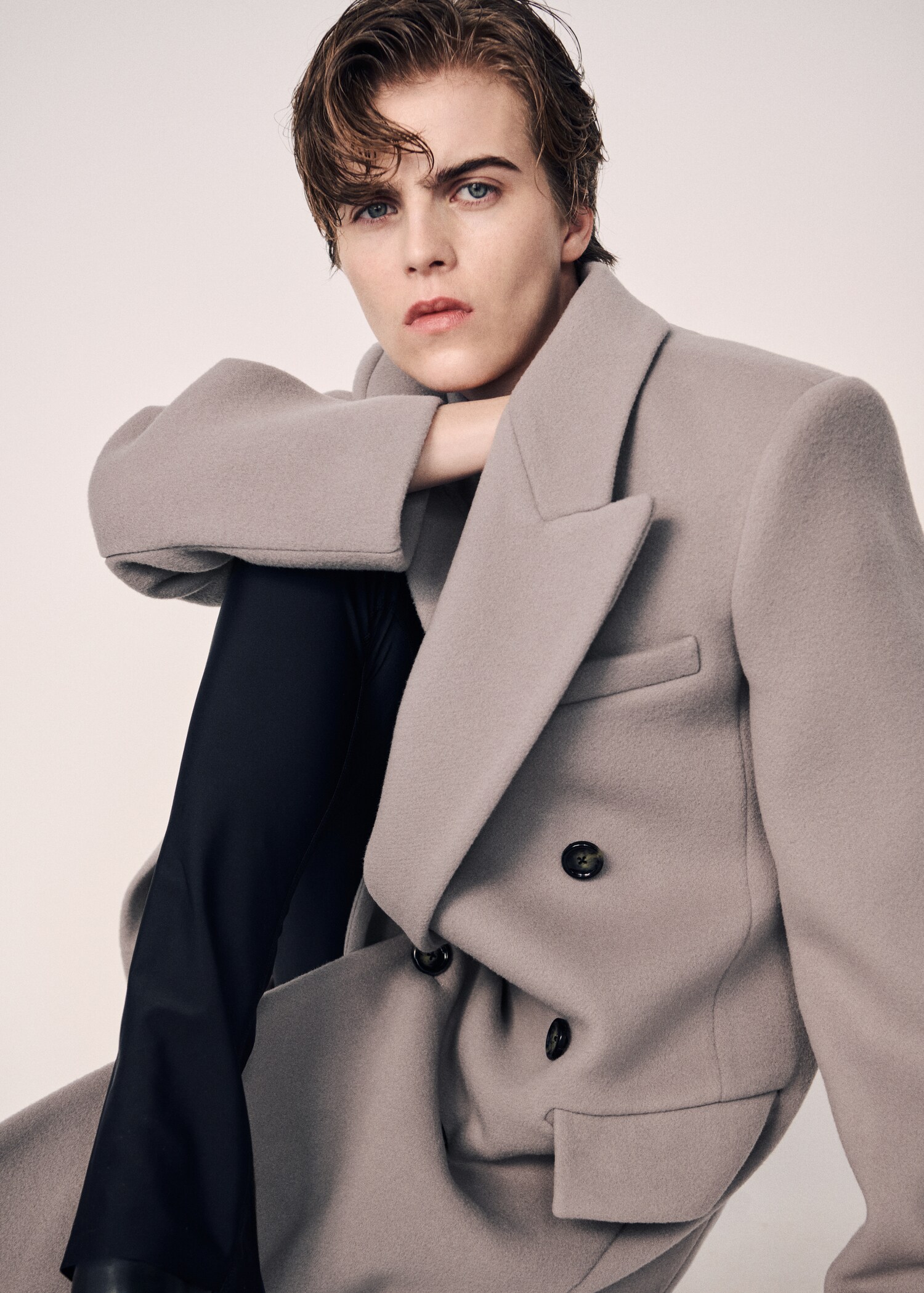 Abrigo lana doble botonadura - Detalle del artículo 6