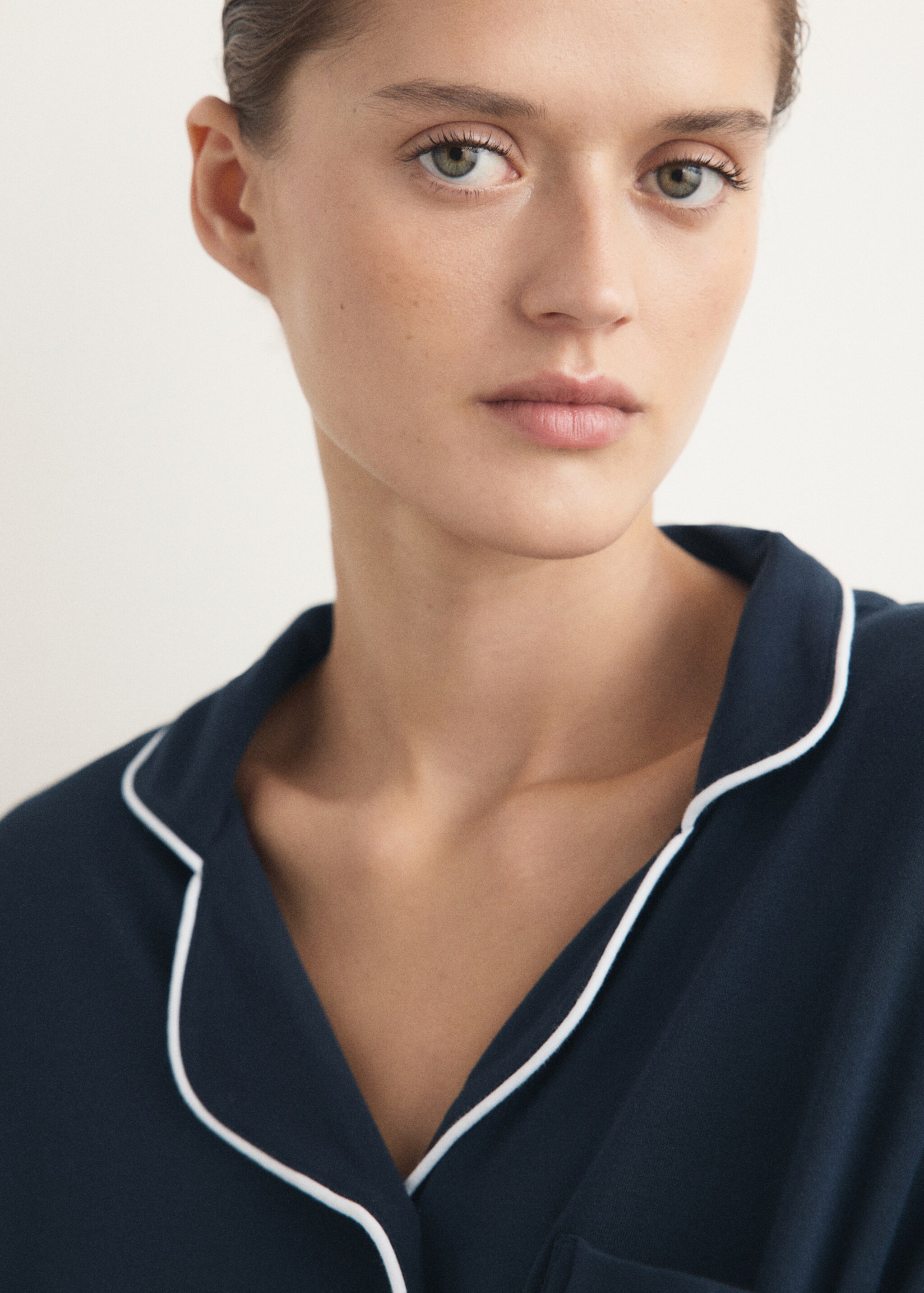 Two-piece pyjamas with piping - Details of the article 1, Indigo Blue. Ref: 27093329-00.