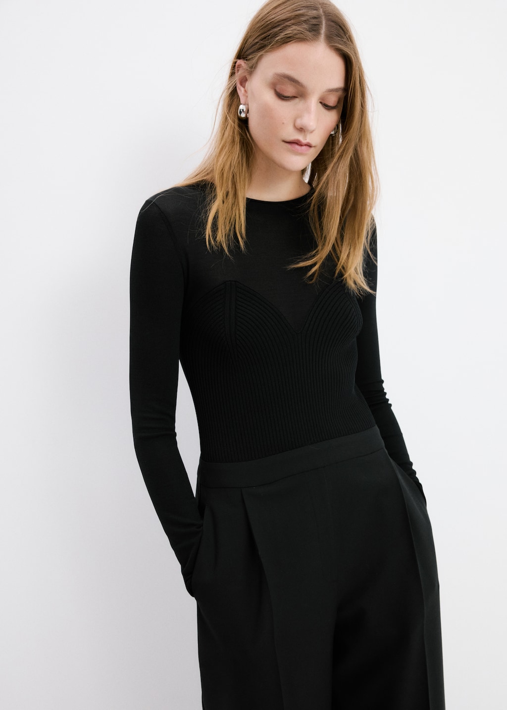 Jumpsuit-style coordinated outfit - image 1