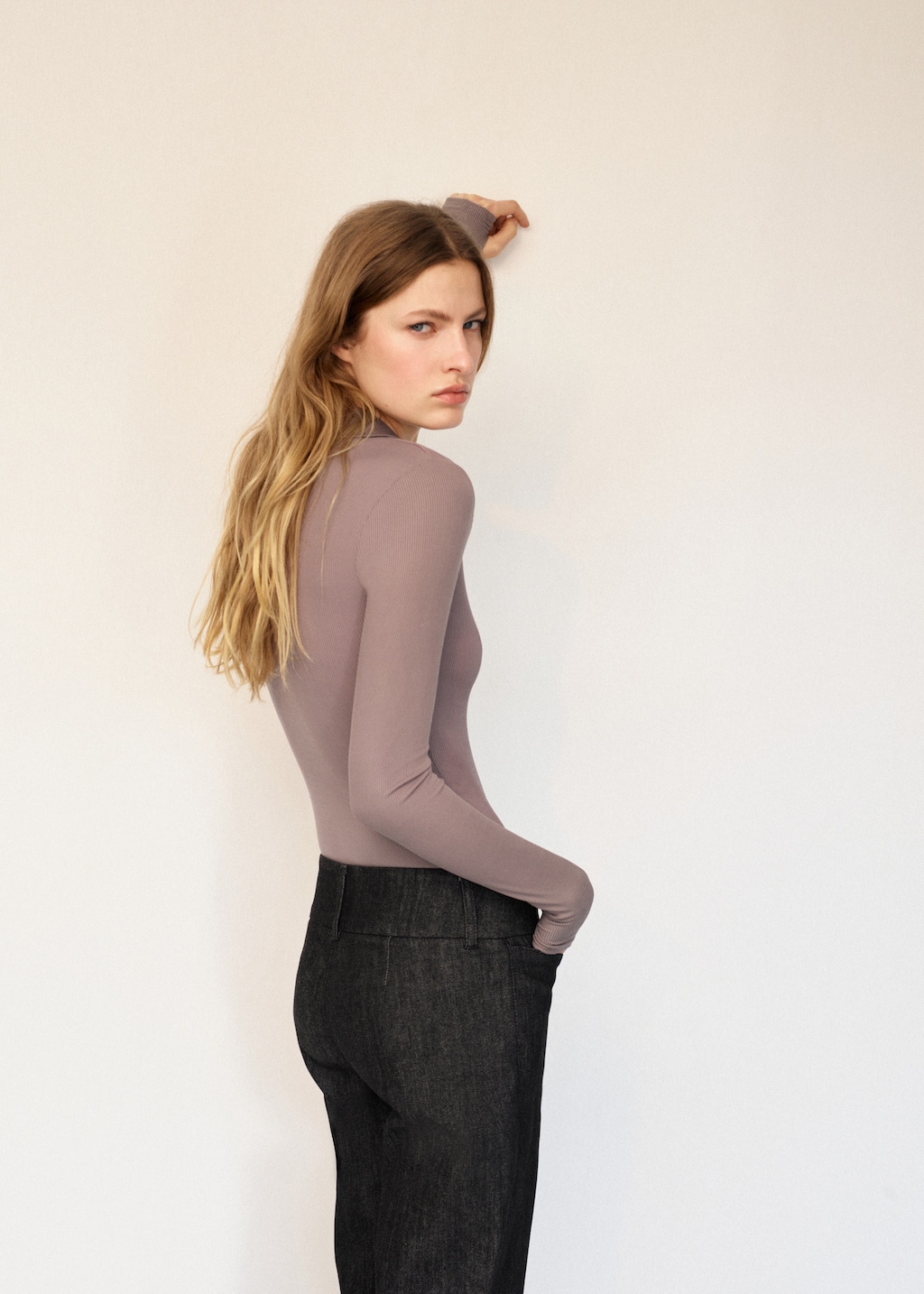 V-neck bodysuit - image 5