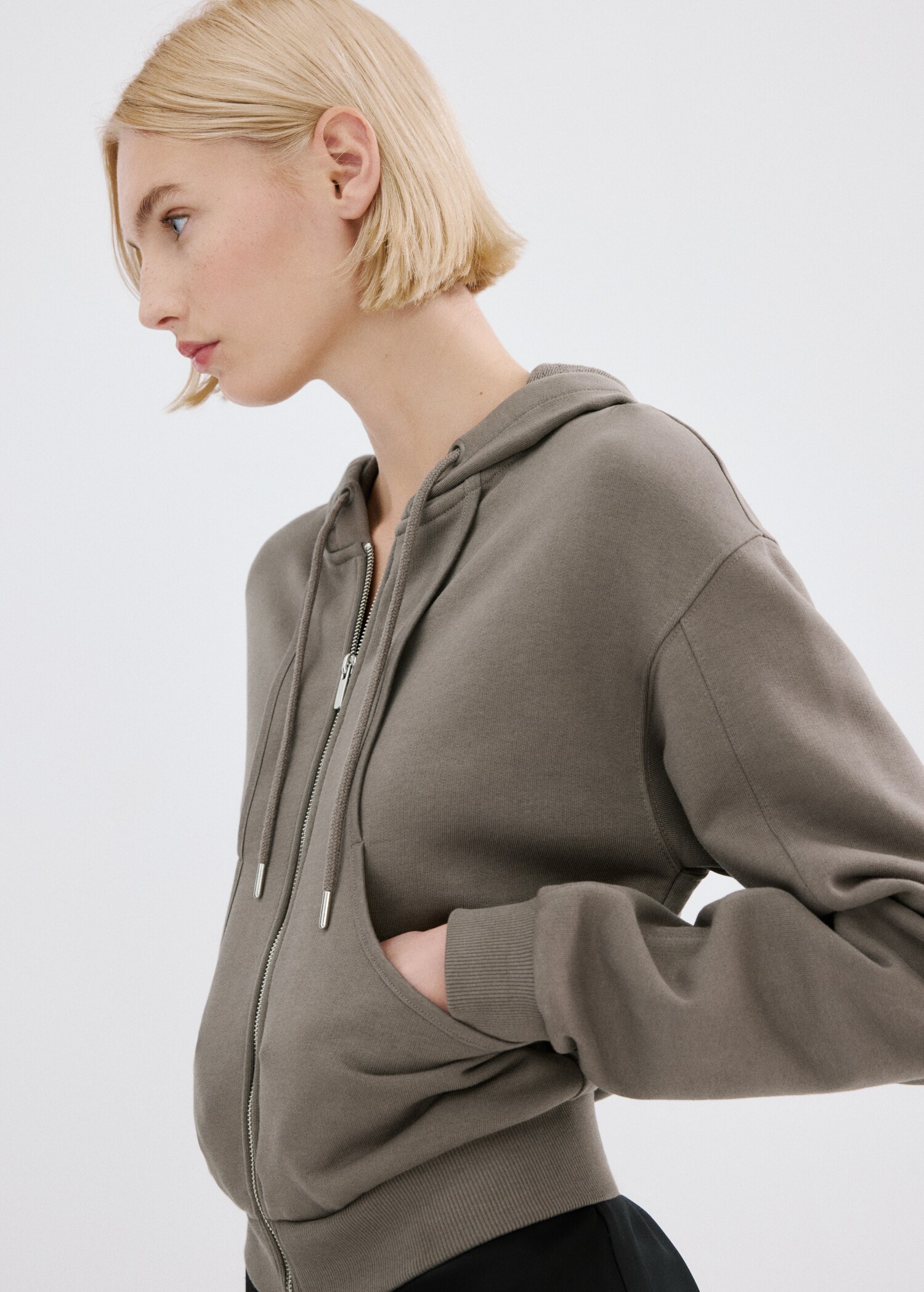 Hooded sweatshirt - Details of the article 1