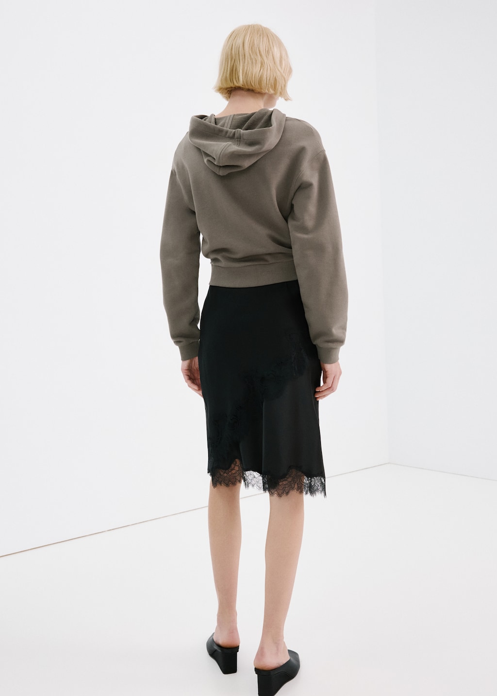Contrast seam t-shirt - image 3
