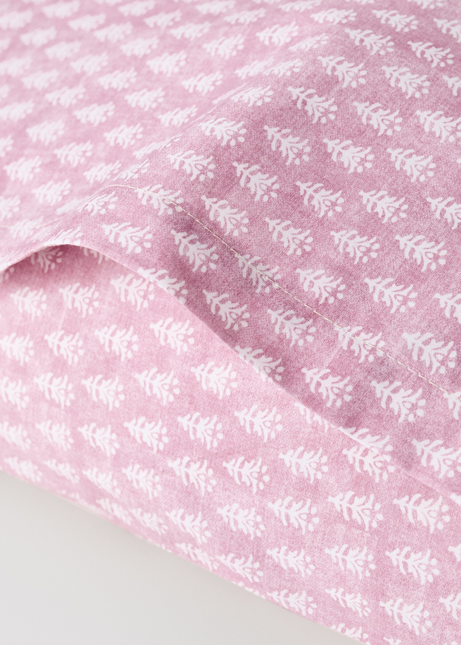 Cot bed pillowcase in mini floral percale cotton 30x50 cm - Details of the article 2