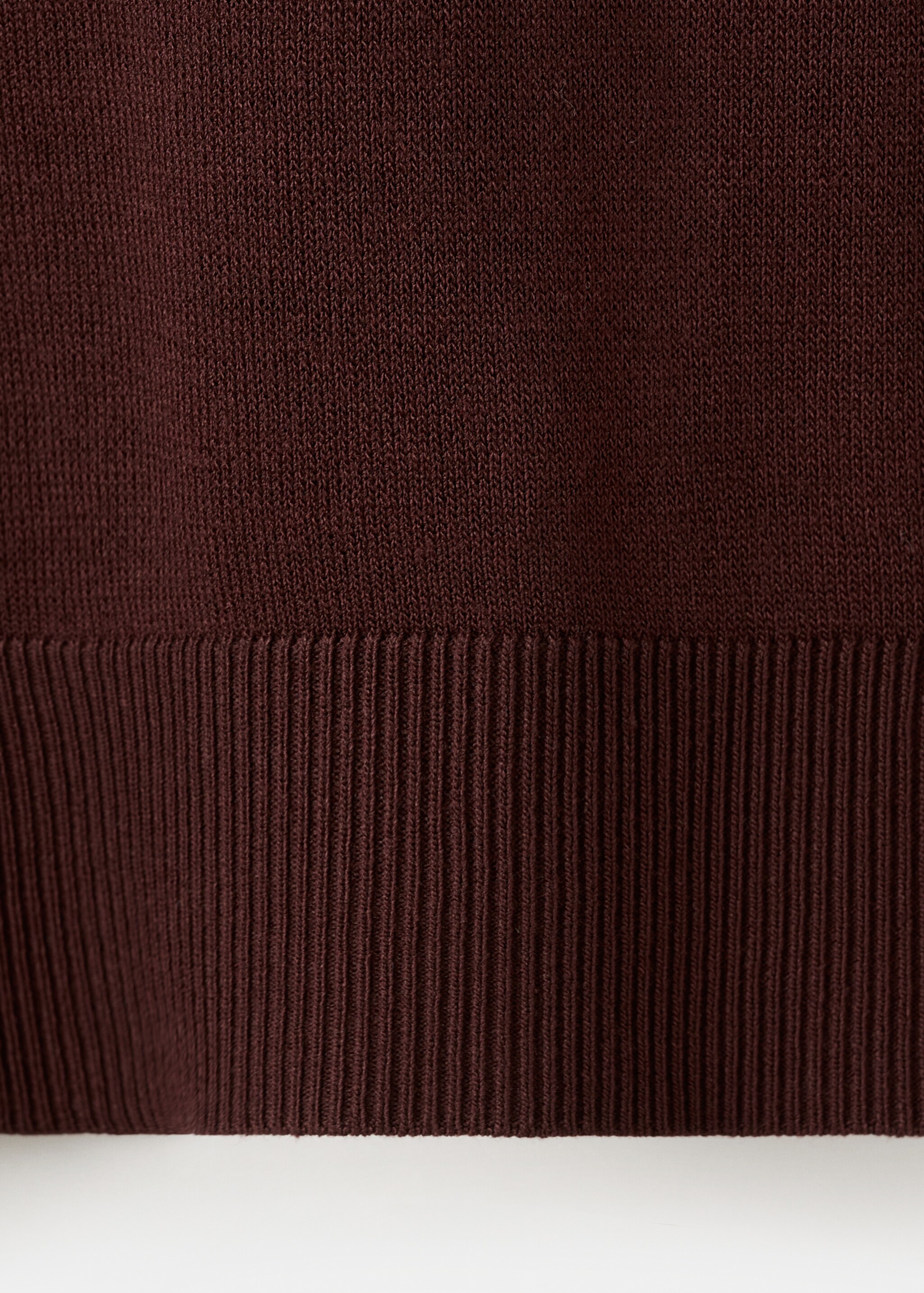 V-neck sweater with contrasting trim - Details of the article 0, Chocolate. Ref: 27094083-00.