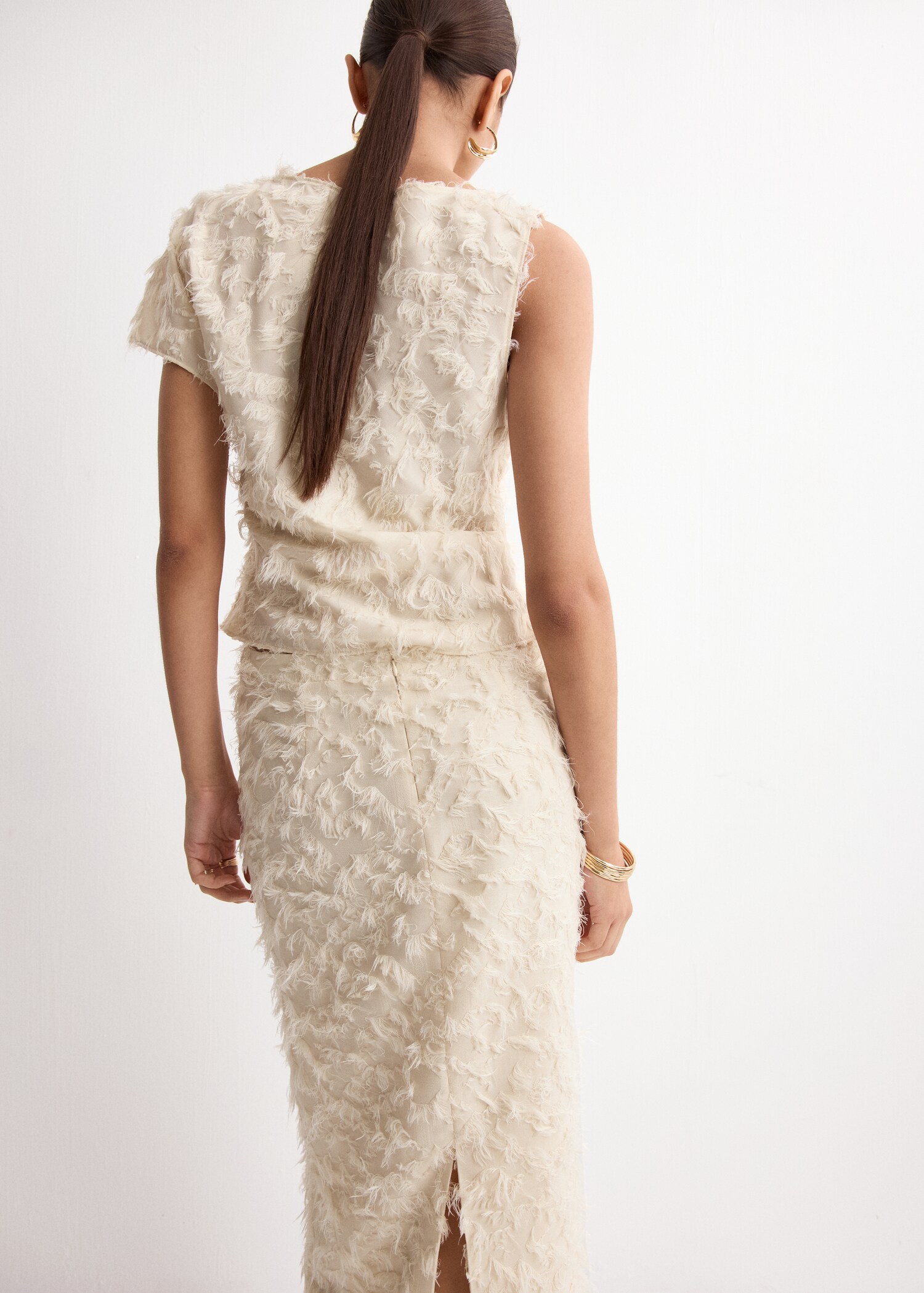 توب غير متماثل ريش - الجهة الخلفية للمنتج