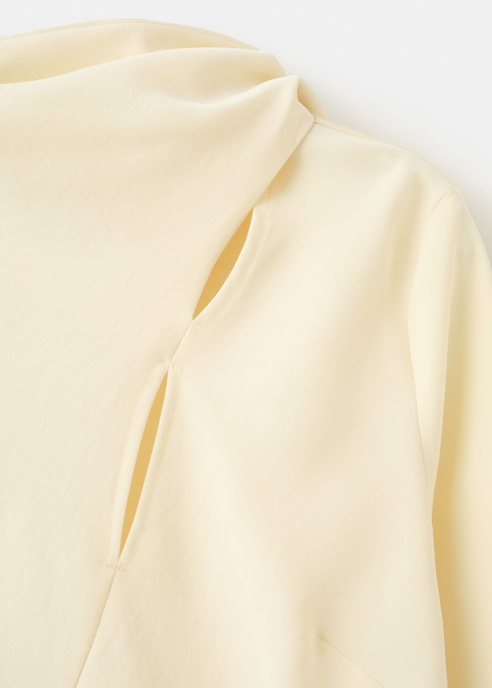 Blouse foulard col - Détail de l'article 8, Écru. Ref: 27094089-00.