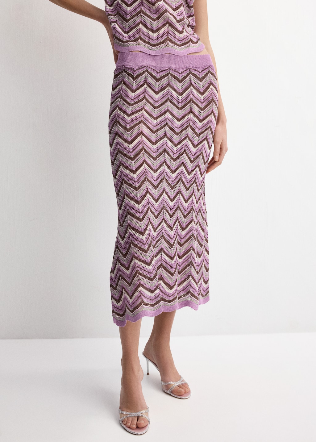 Flared knitted skirt - image 4
