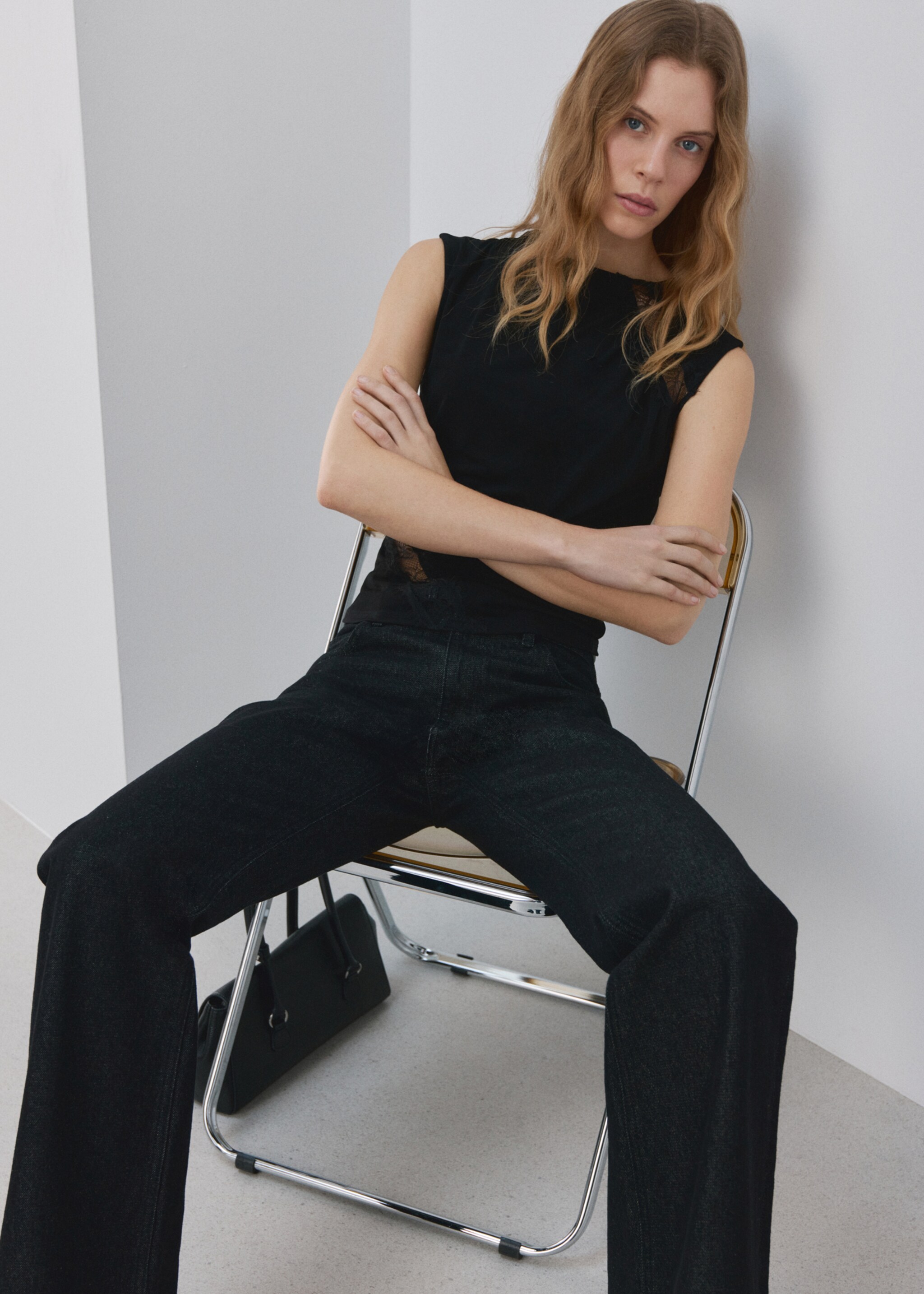 Top ajusté à fronces - Détail de l'article 2, Noir. Ref: 27094098-00.