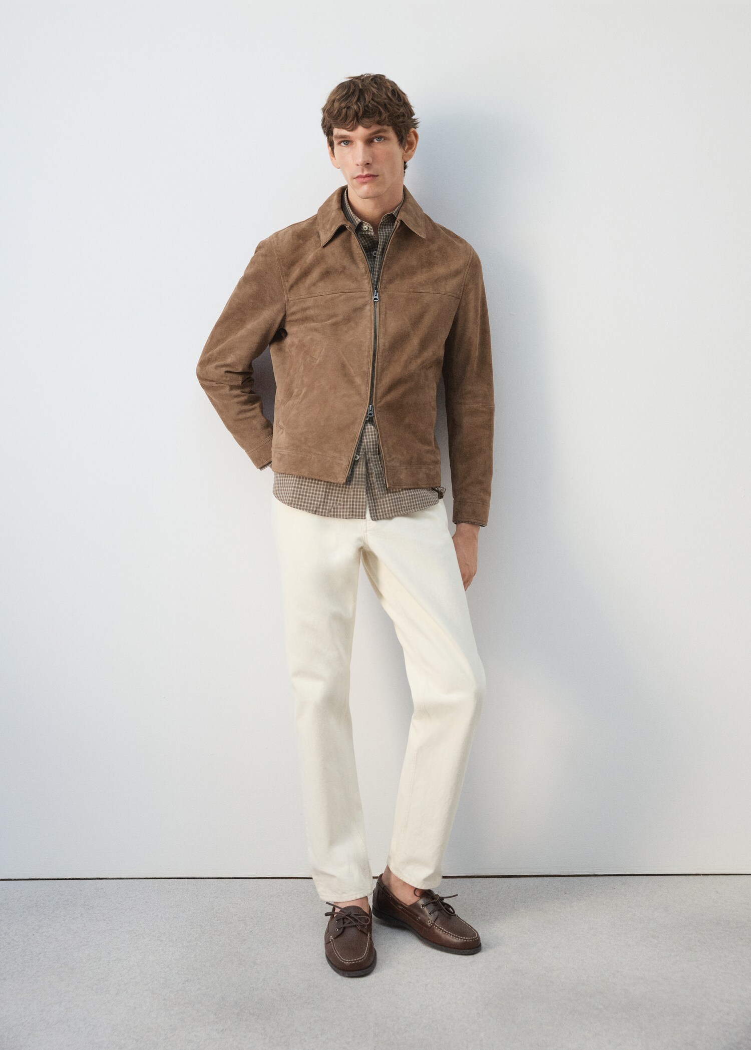 Suede leather jacket with zipper fastening - Details of the article 6
