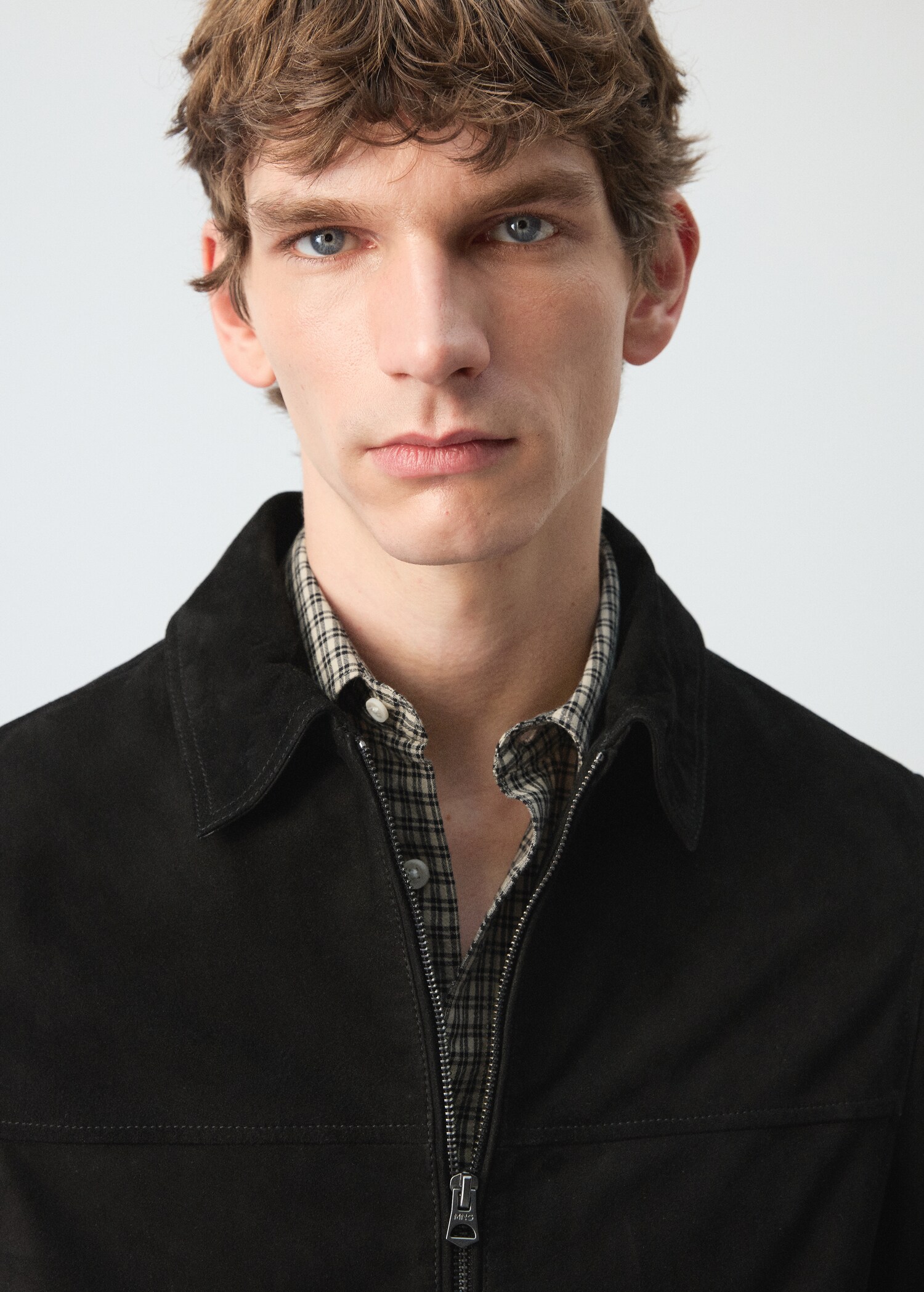 Suede leather jacket with zipper fastening - Details of the article 1