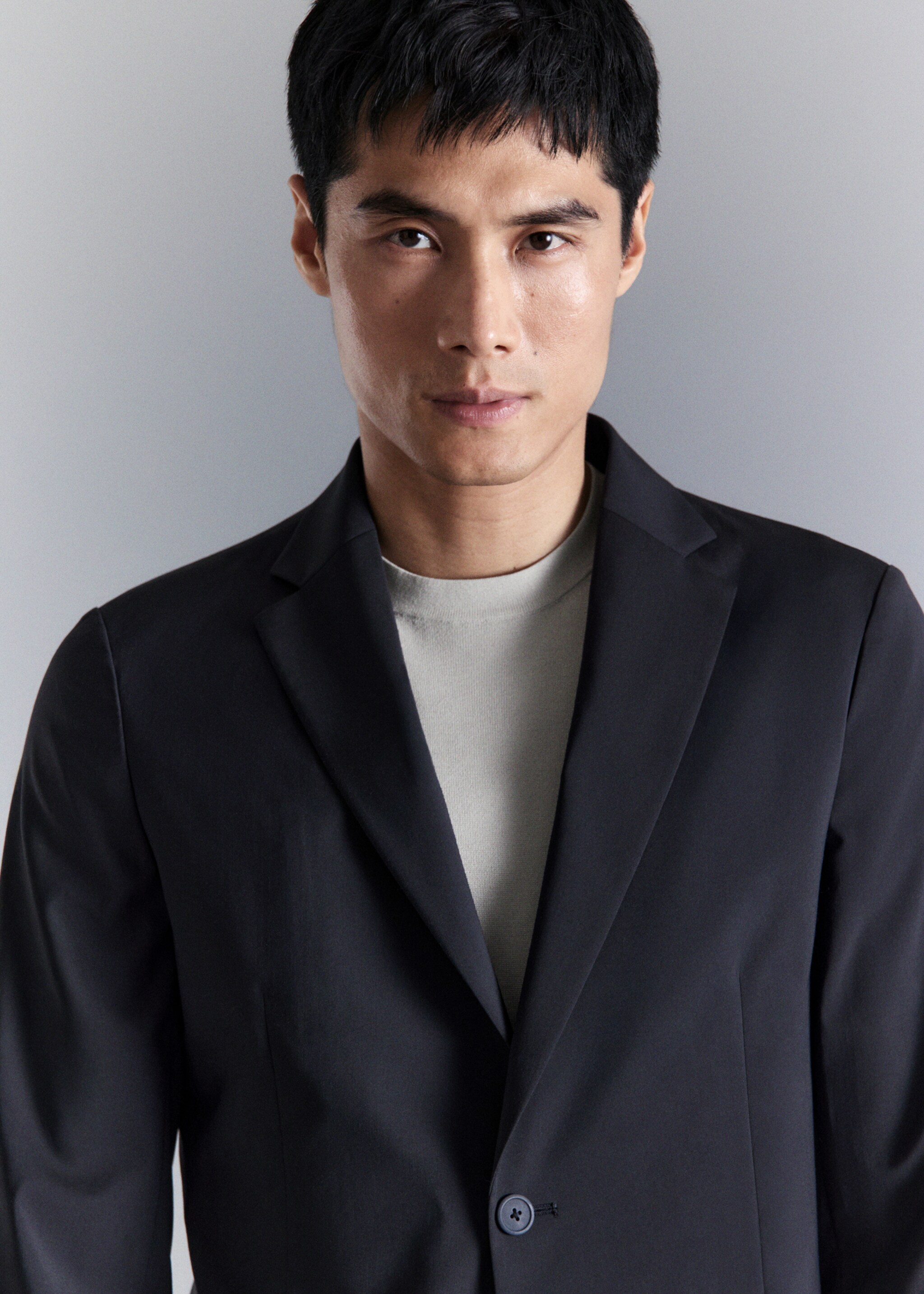 جاكيت تقني بقصة سليم فيت - تفاصيل المنتج 1, أزرق غامق. Ref: 27094419-00.