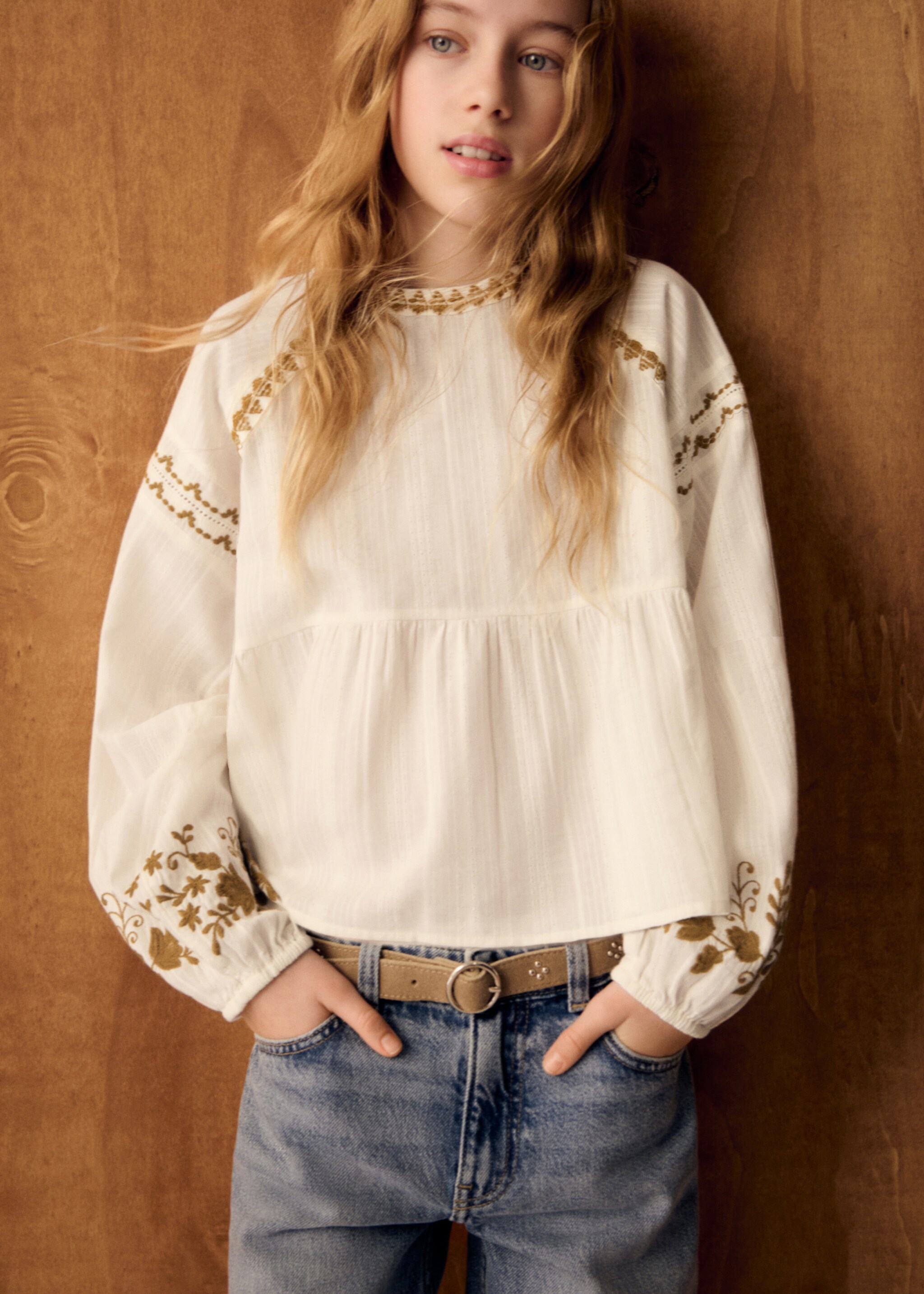 Embroidered printed blouse - Details of the article 5, White. Ref: 27094422-00.