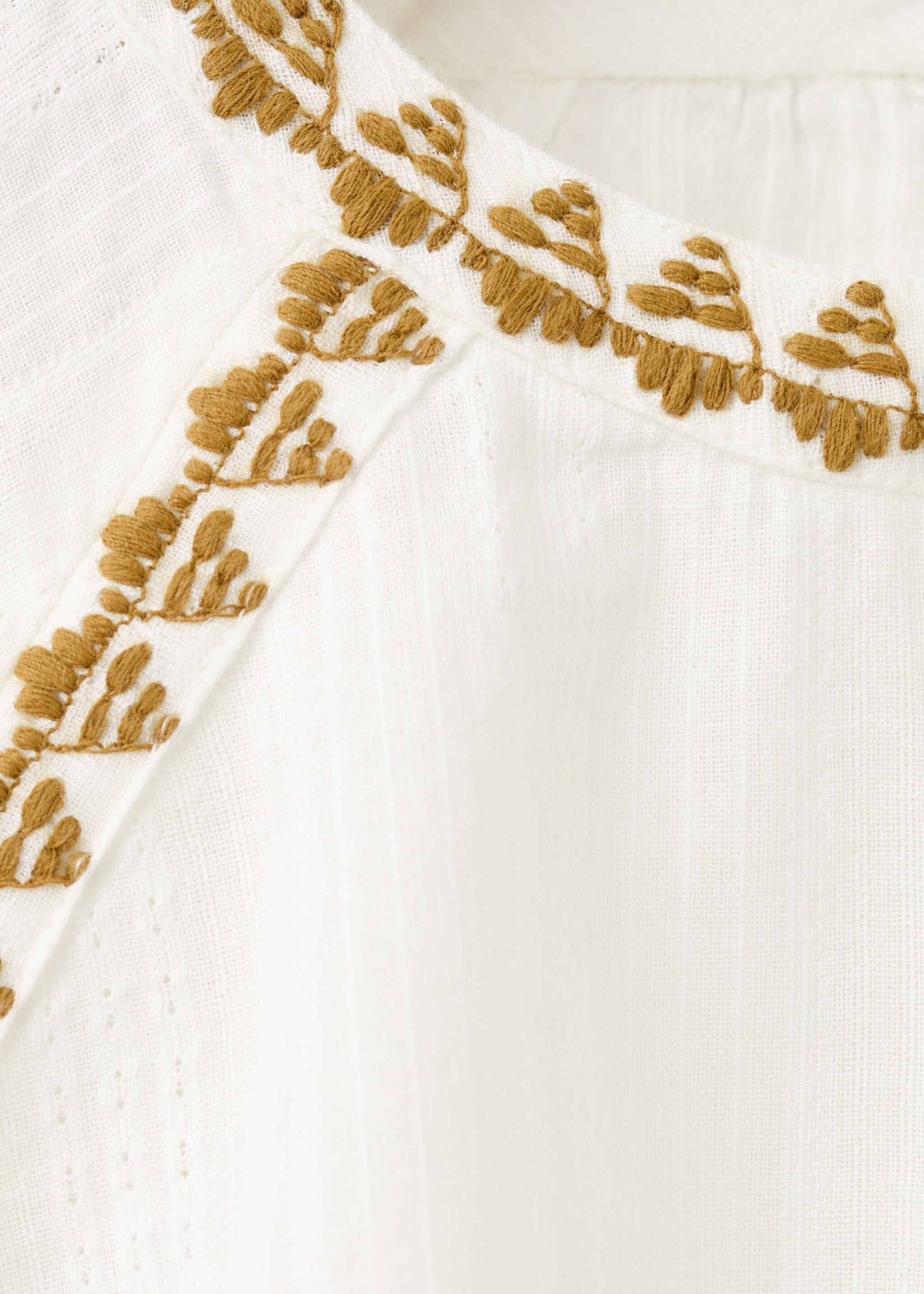 Embroidered printed blouse - Details of the article 8, White. Ref: 27094422-00.